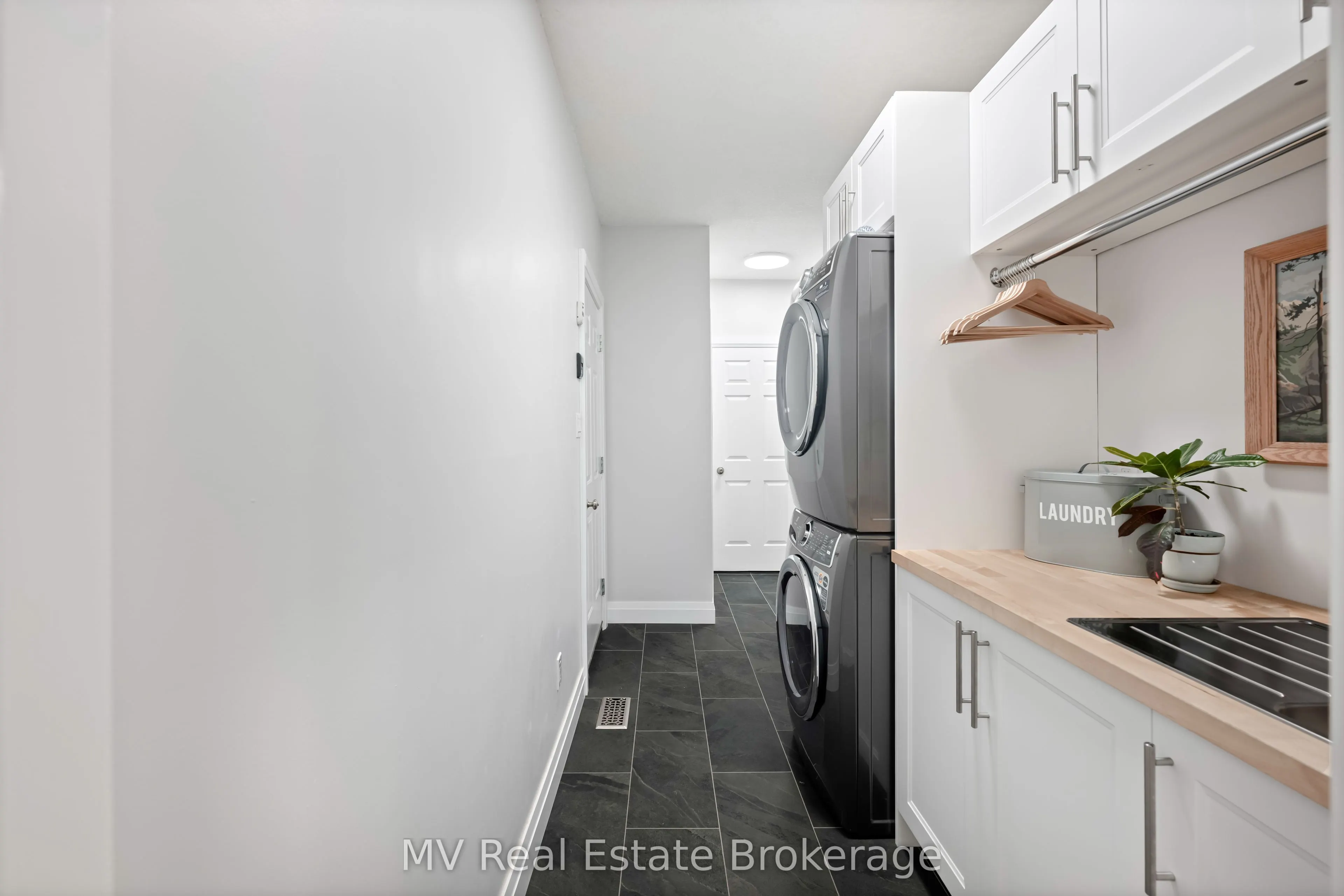 4 Sargent Boulevard