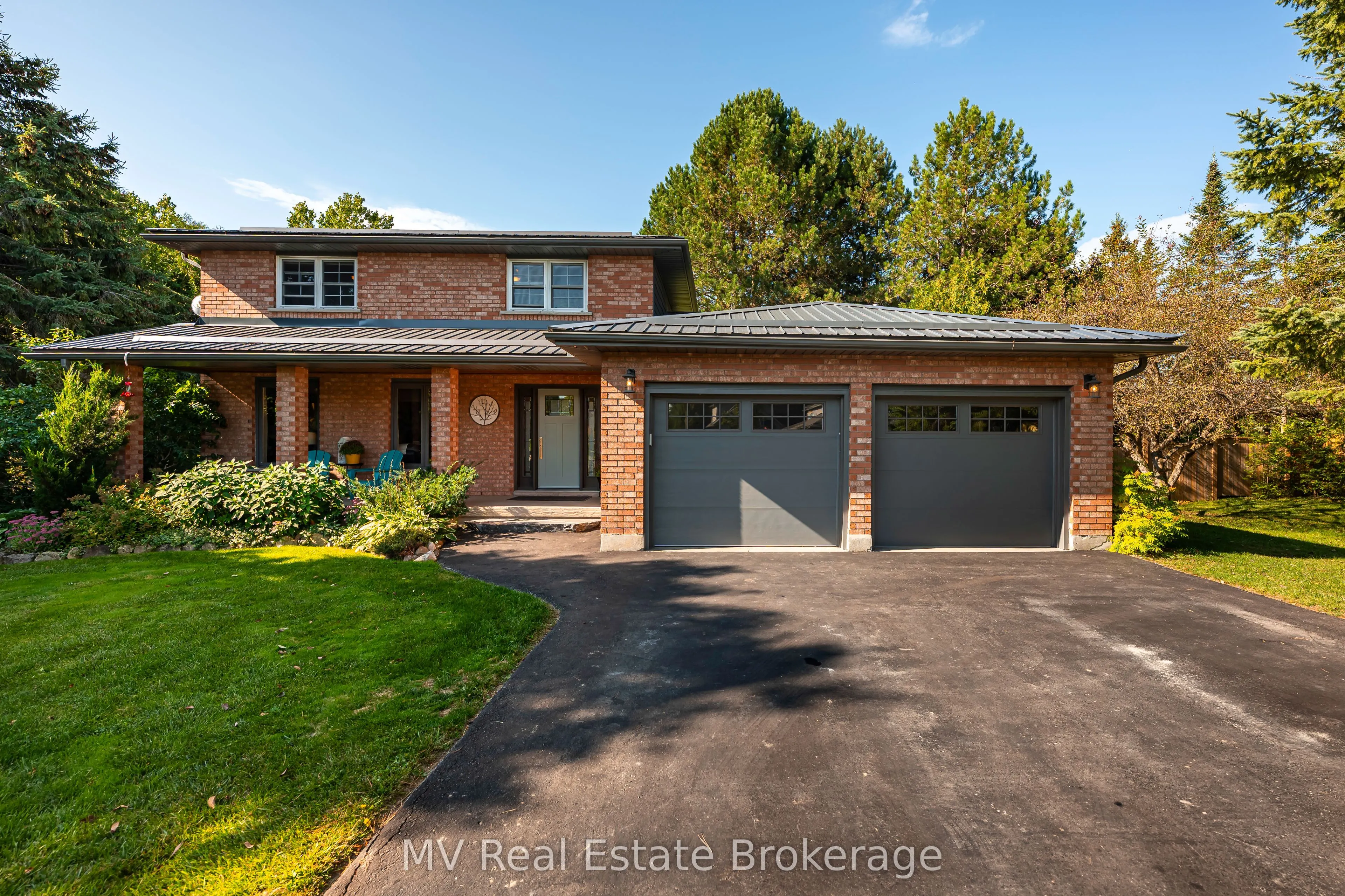 4 Sargent Boulevard
