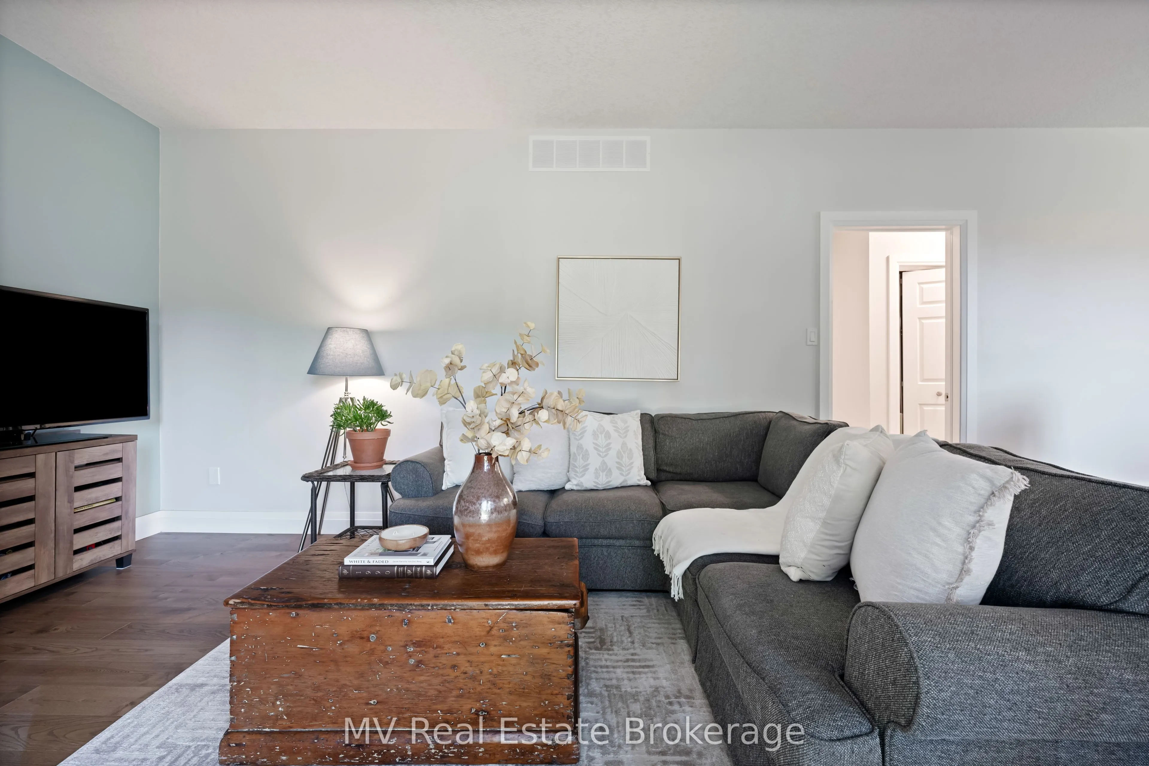 4 Sargent Boulevard