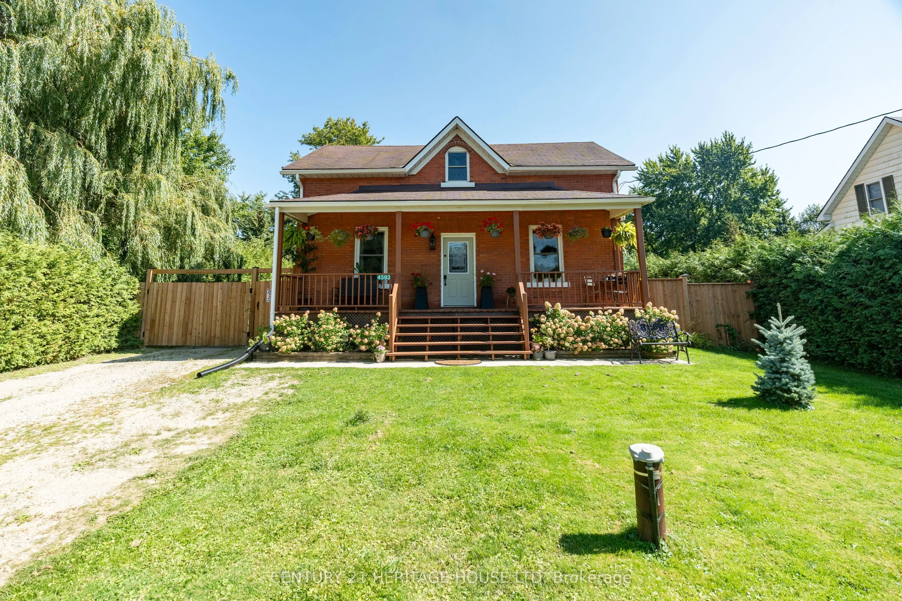 4593 PERTH ROAD 135