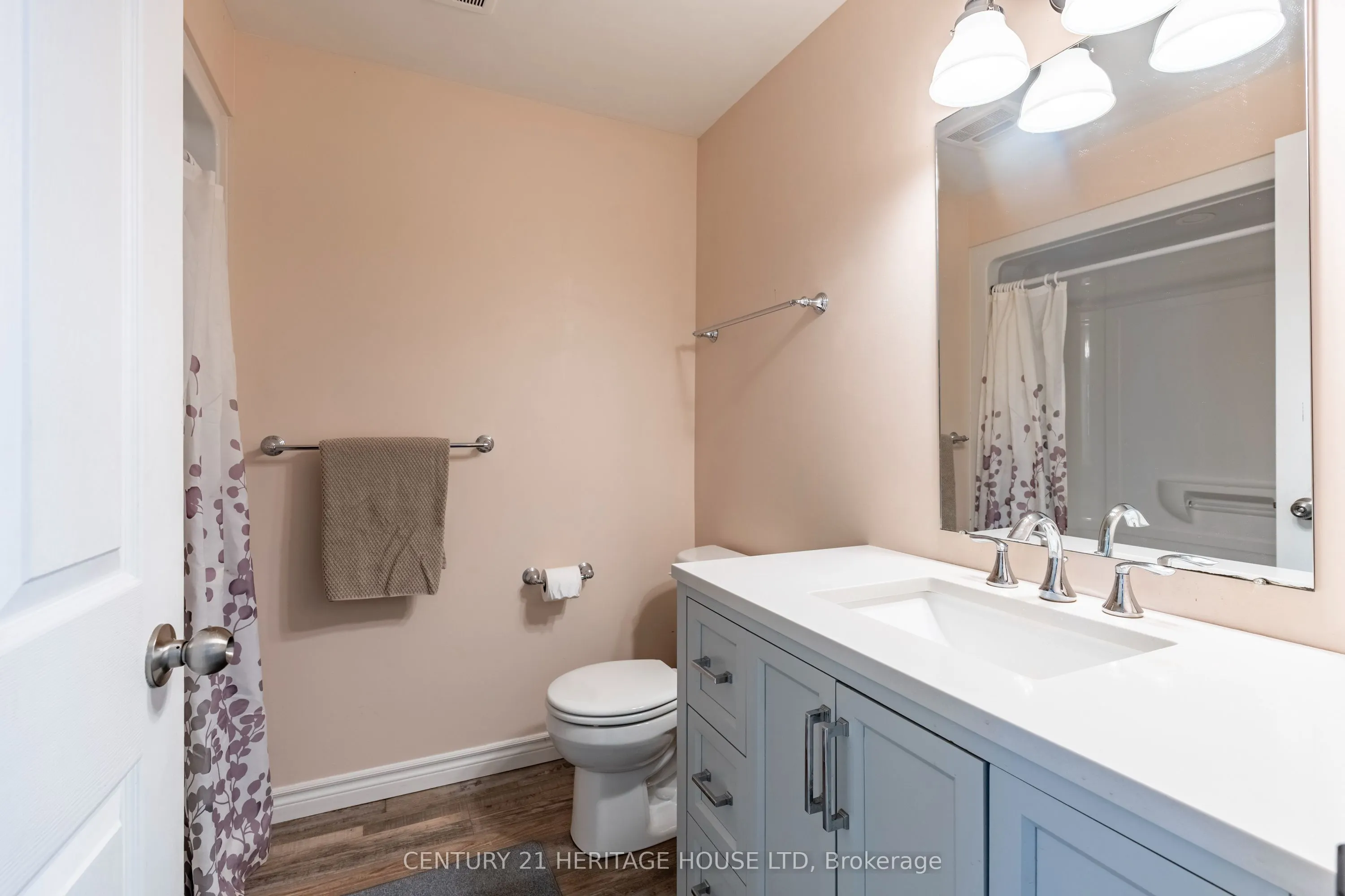 4593 PERTH ROAD 135