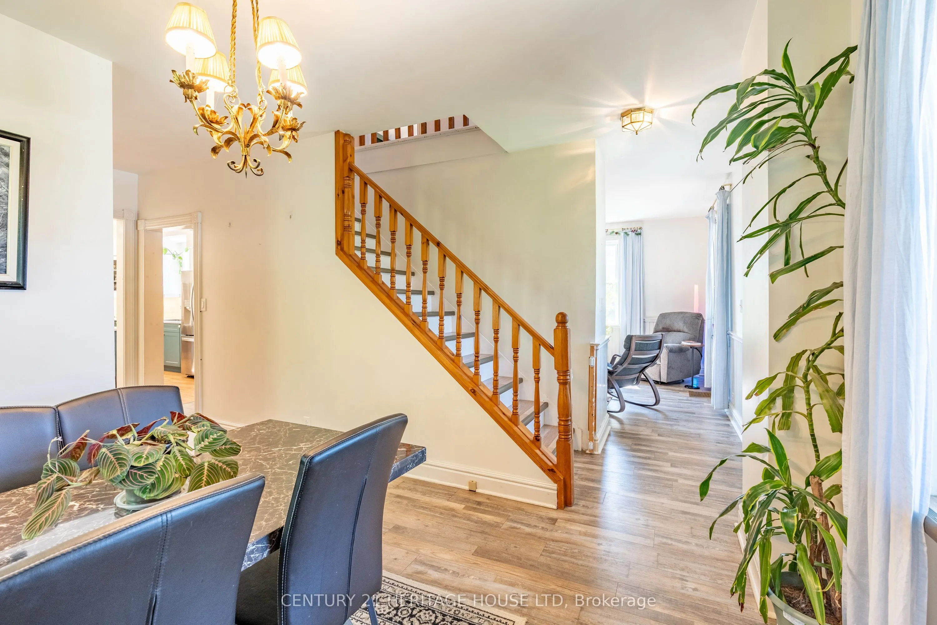4593 PERTH ROAD 135