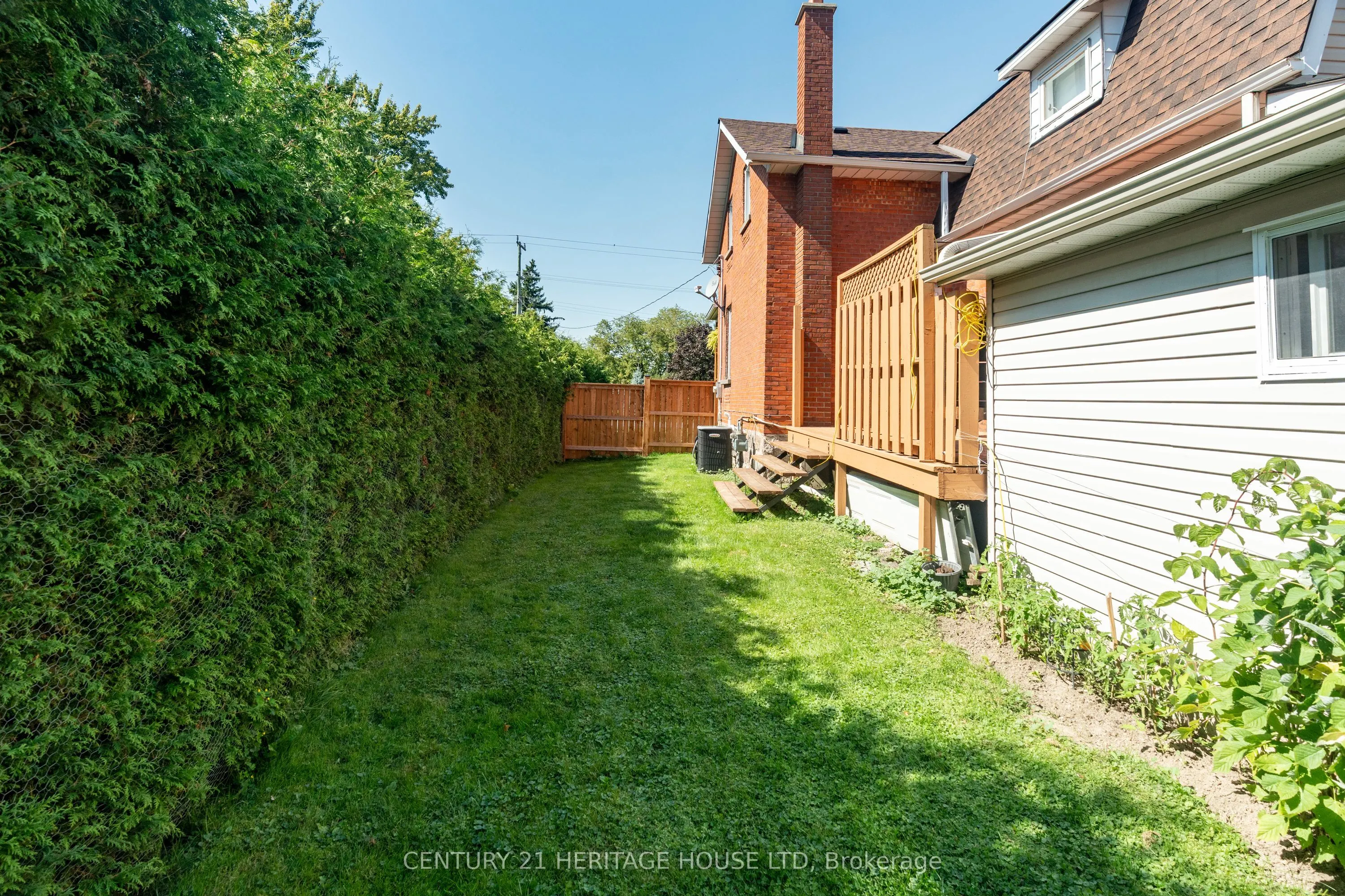 4593 PERTH ROAD 135