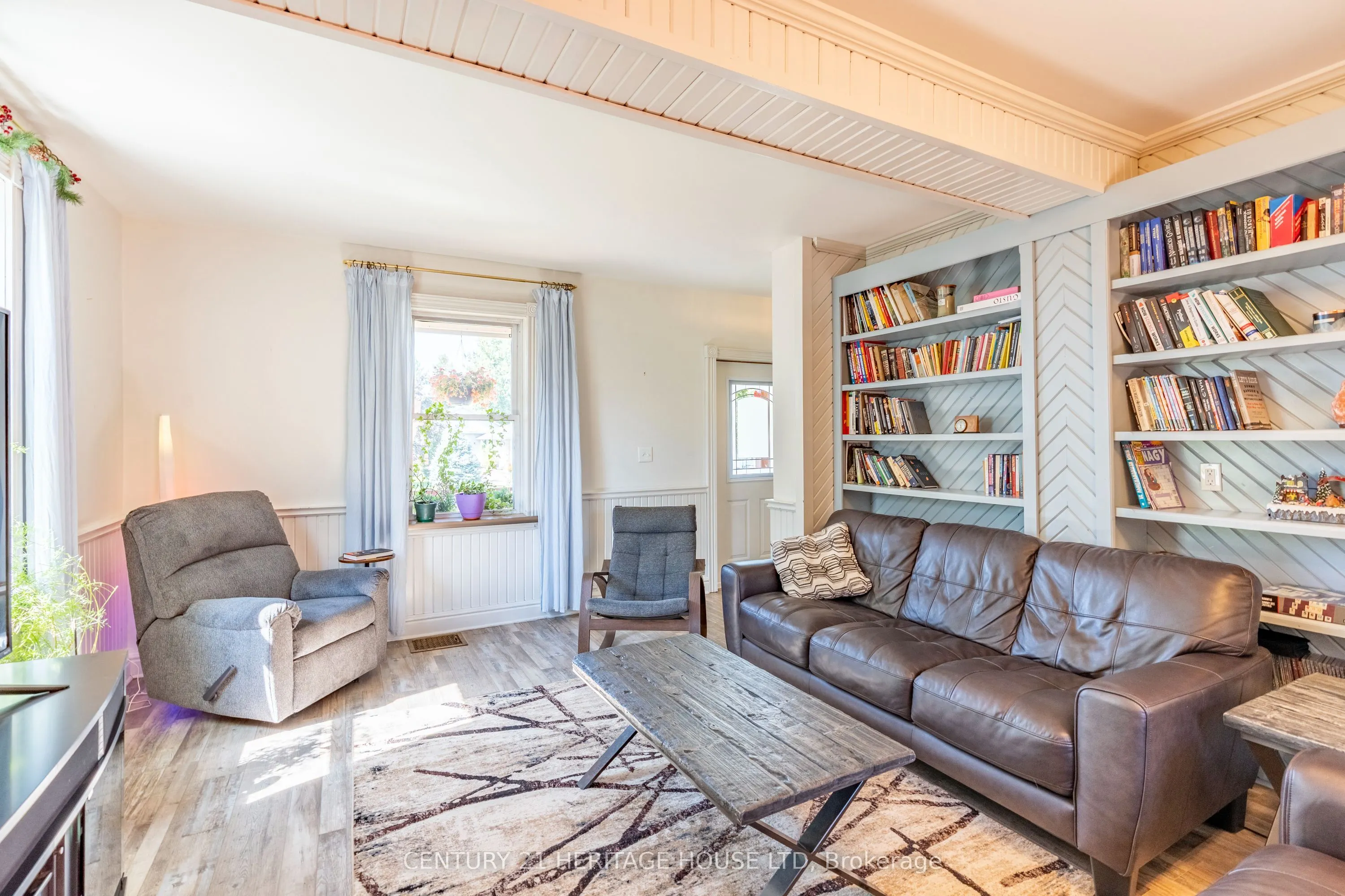 4593 PERTH ROAD 135