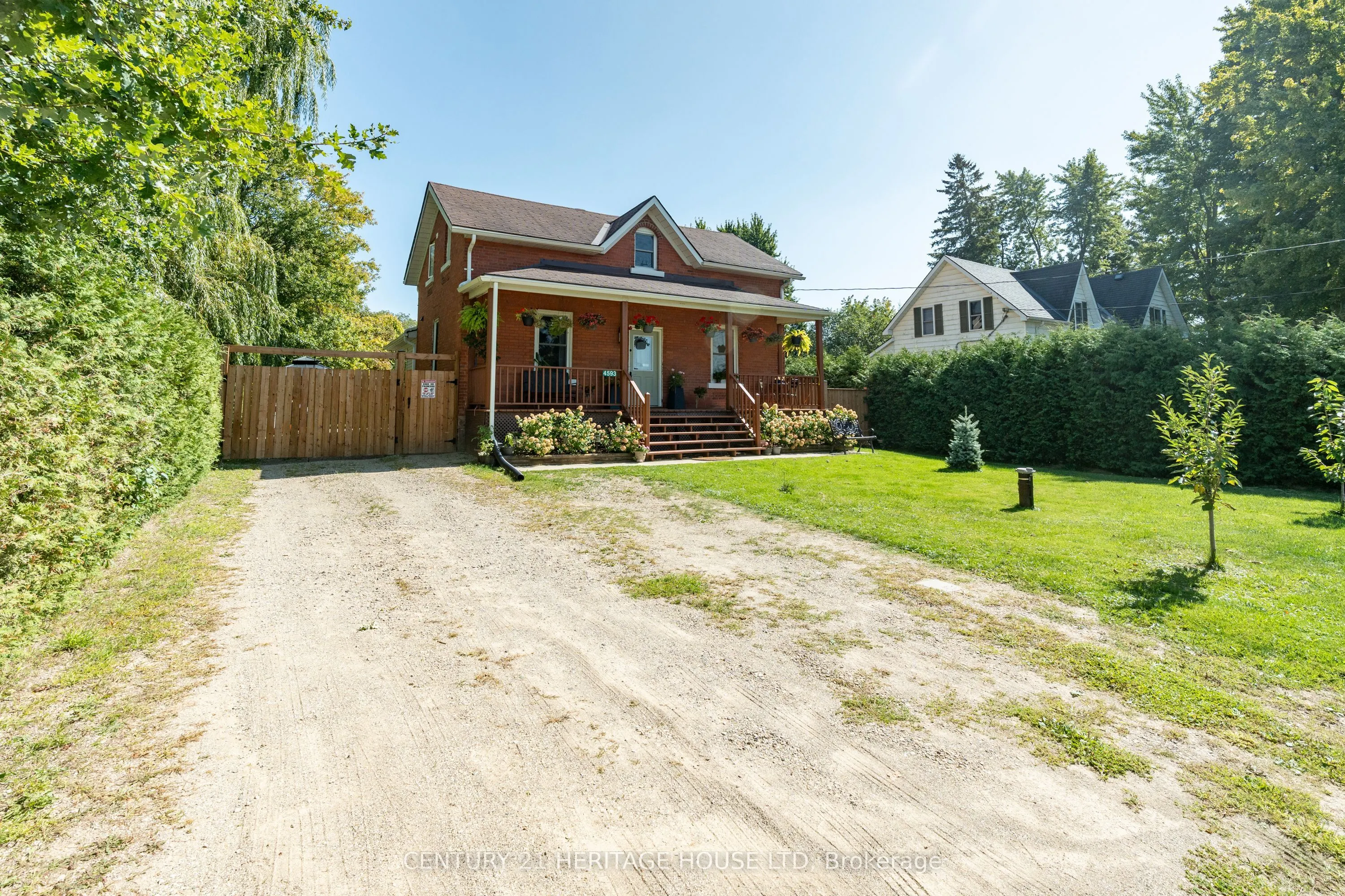4593 PERTH ROAD 135