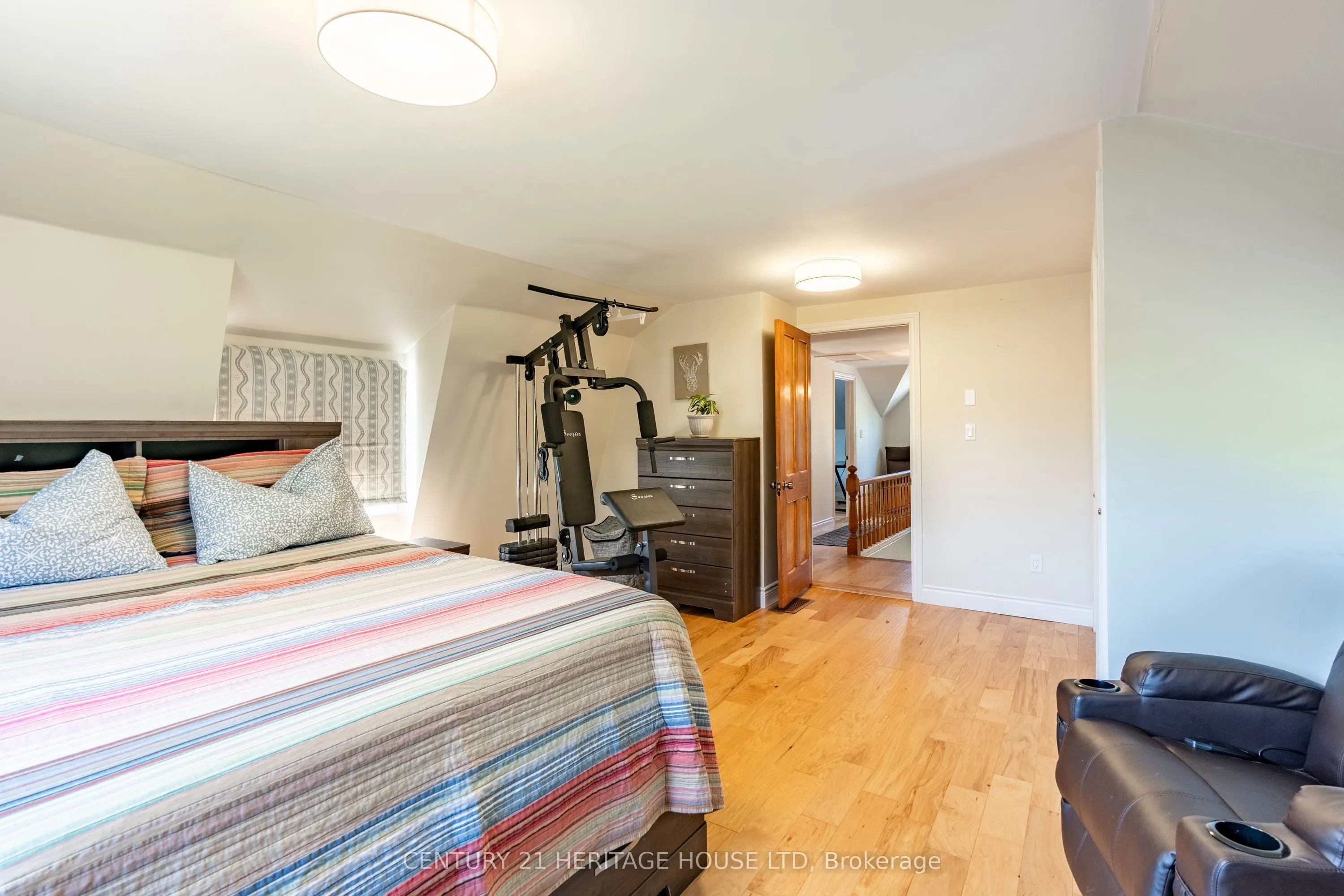 4593 PERTH ROAD 135