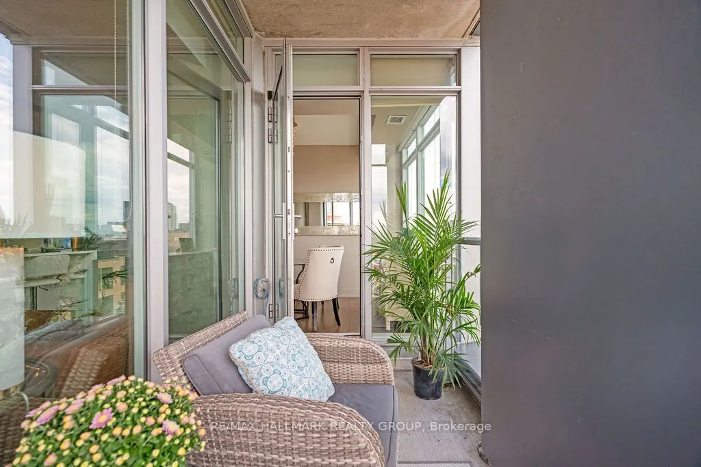 88 Richmond Road, #712