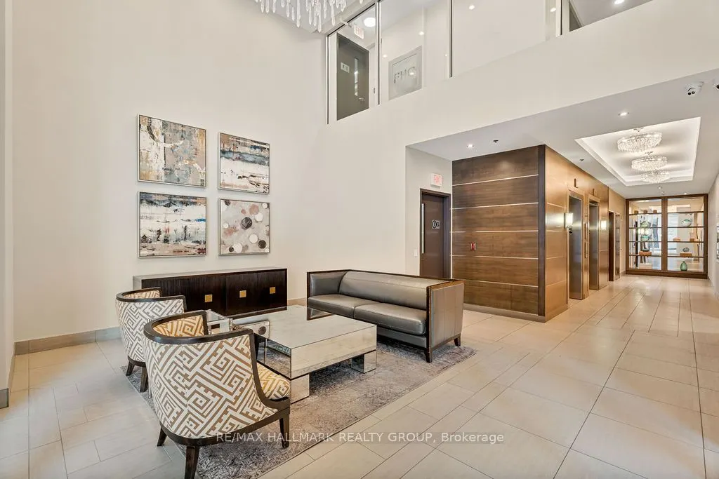 88 Richmond Road, #712