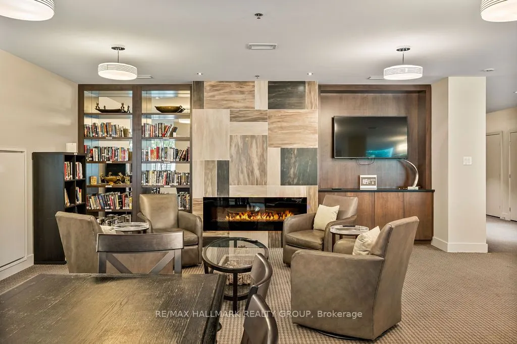 88 Richmond Road, #712