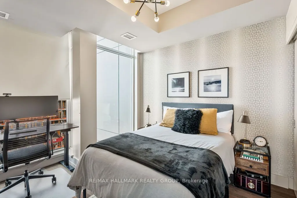 88 Richmond Road, #712