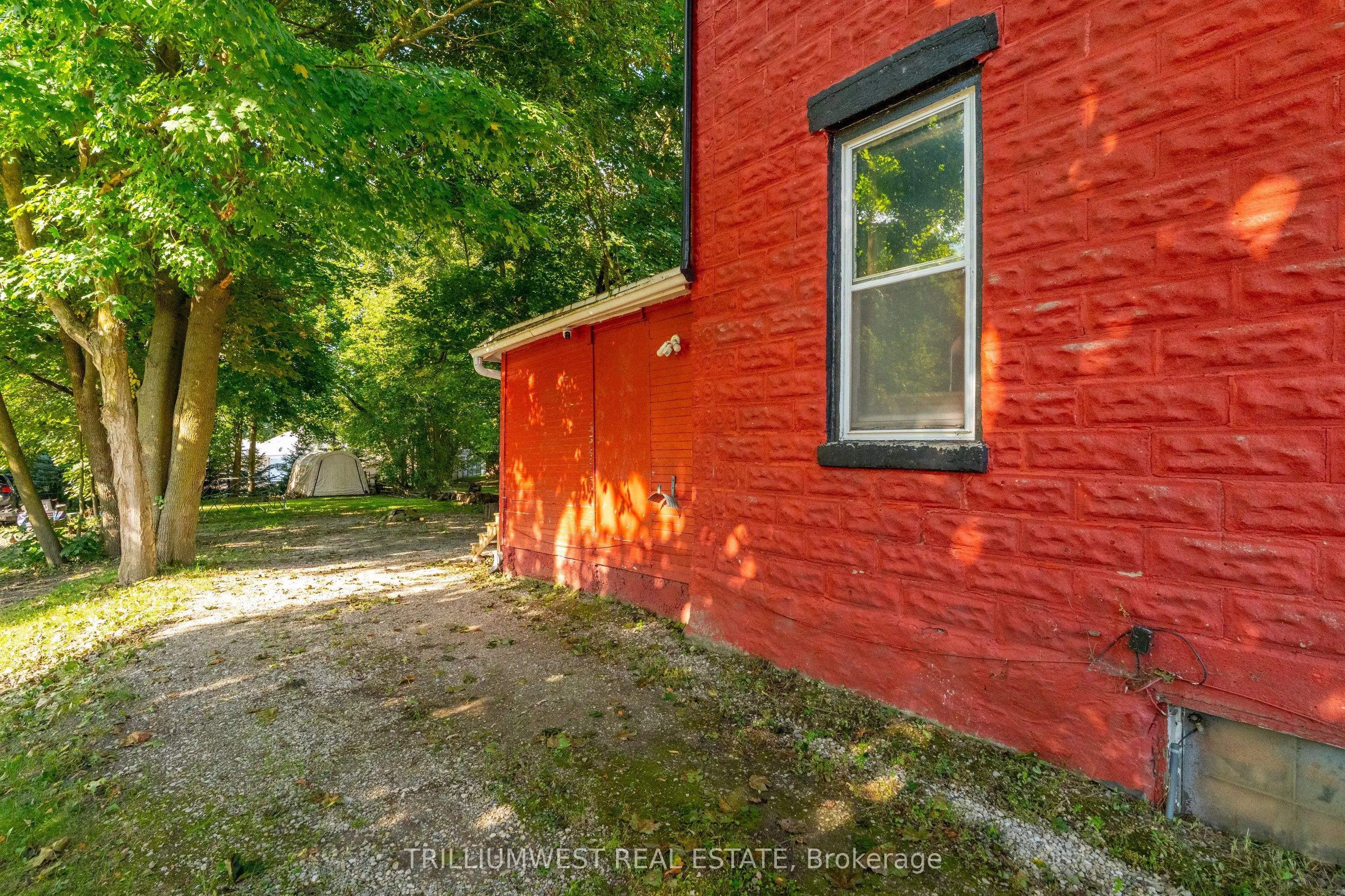 349 Main Street S