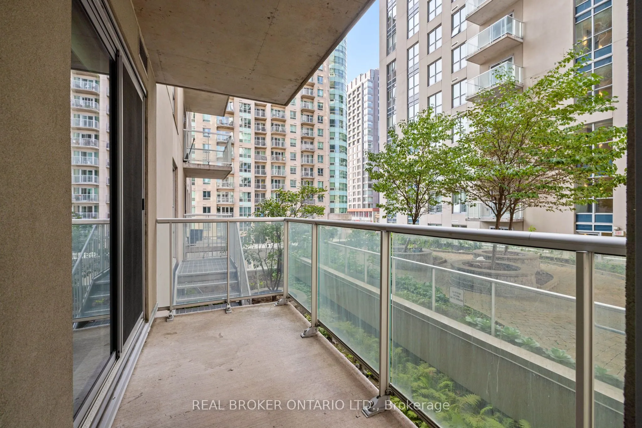 196 Besserer Street, #407