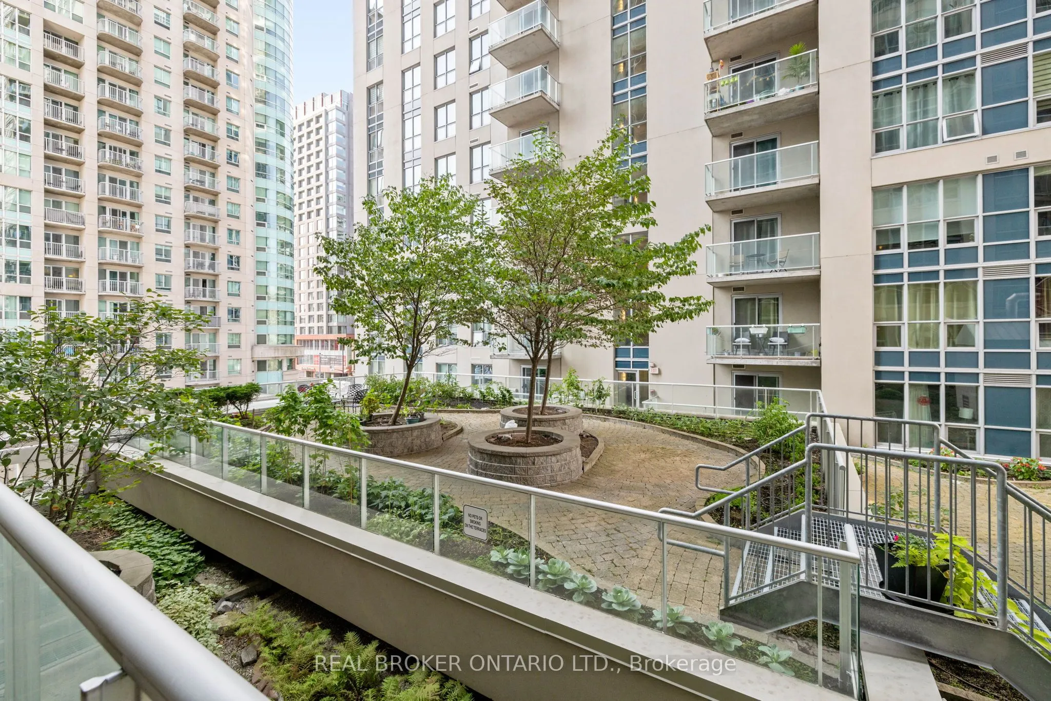 196 Besserer Street, #407