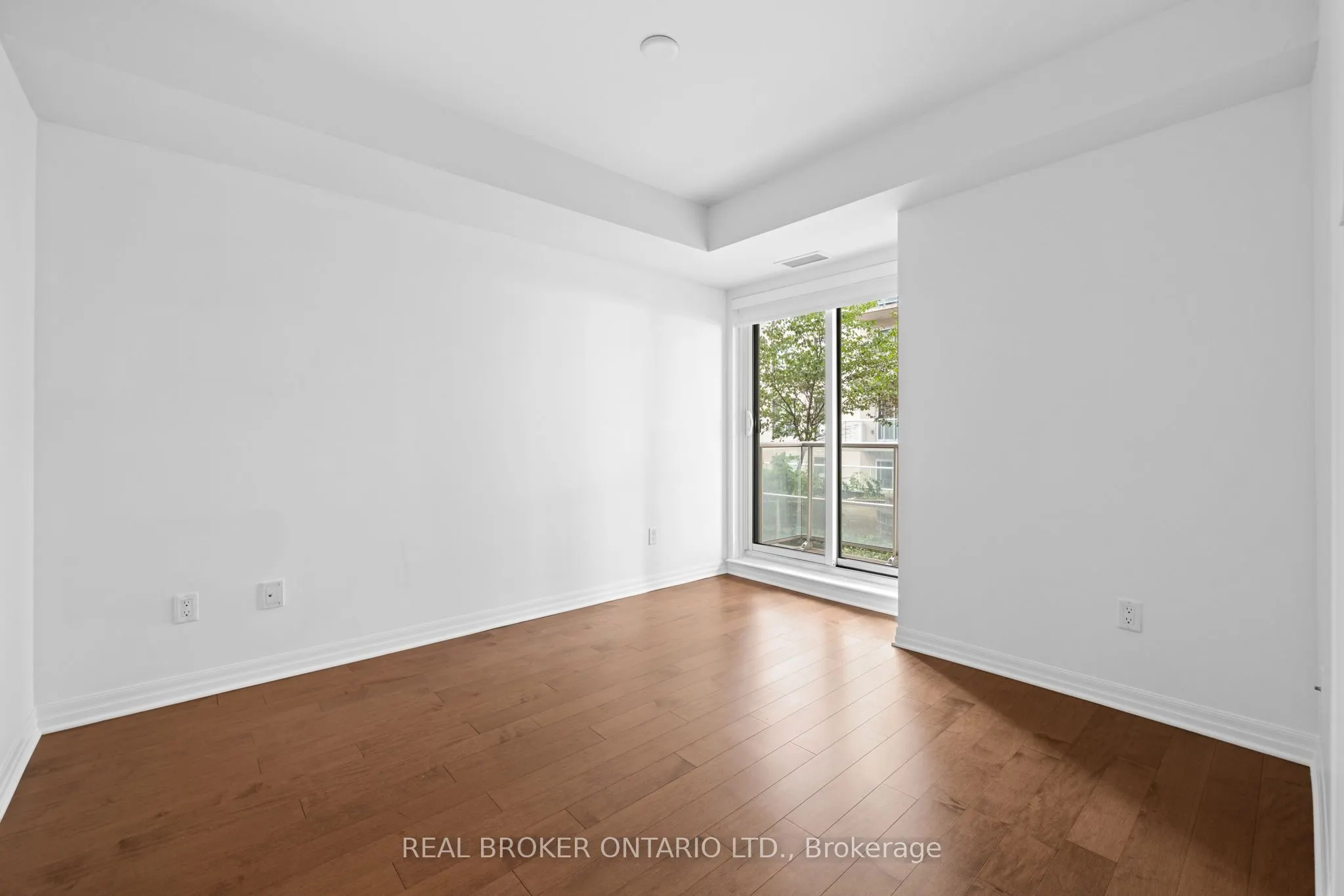 196 Besserer Street, #407