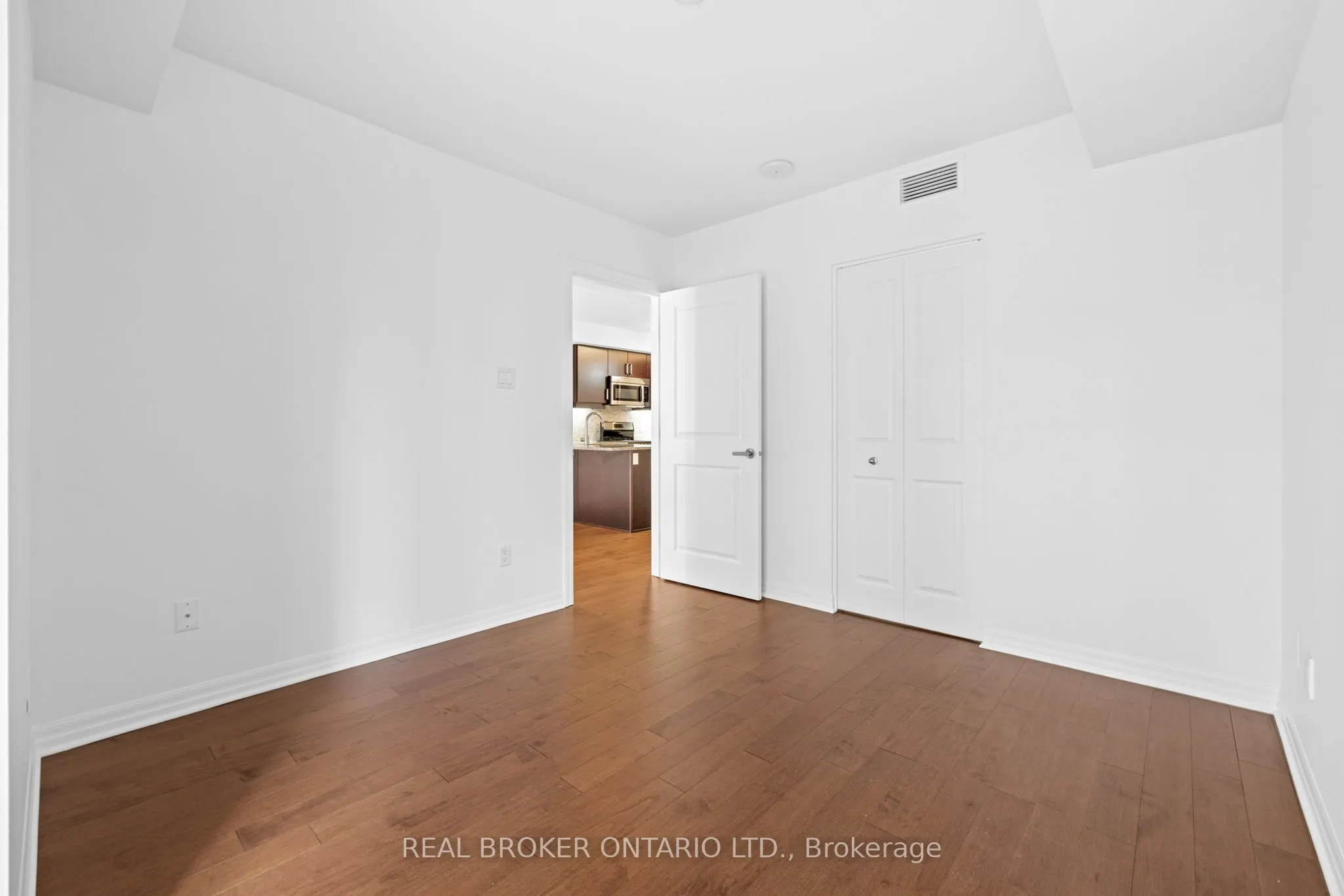 196 Besserer Street, #407
