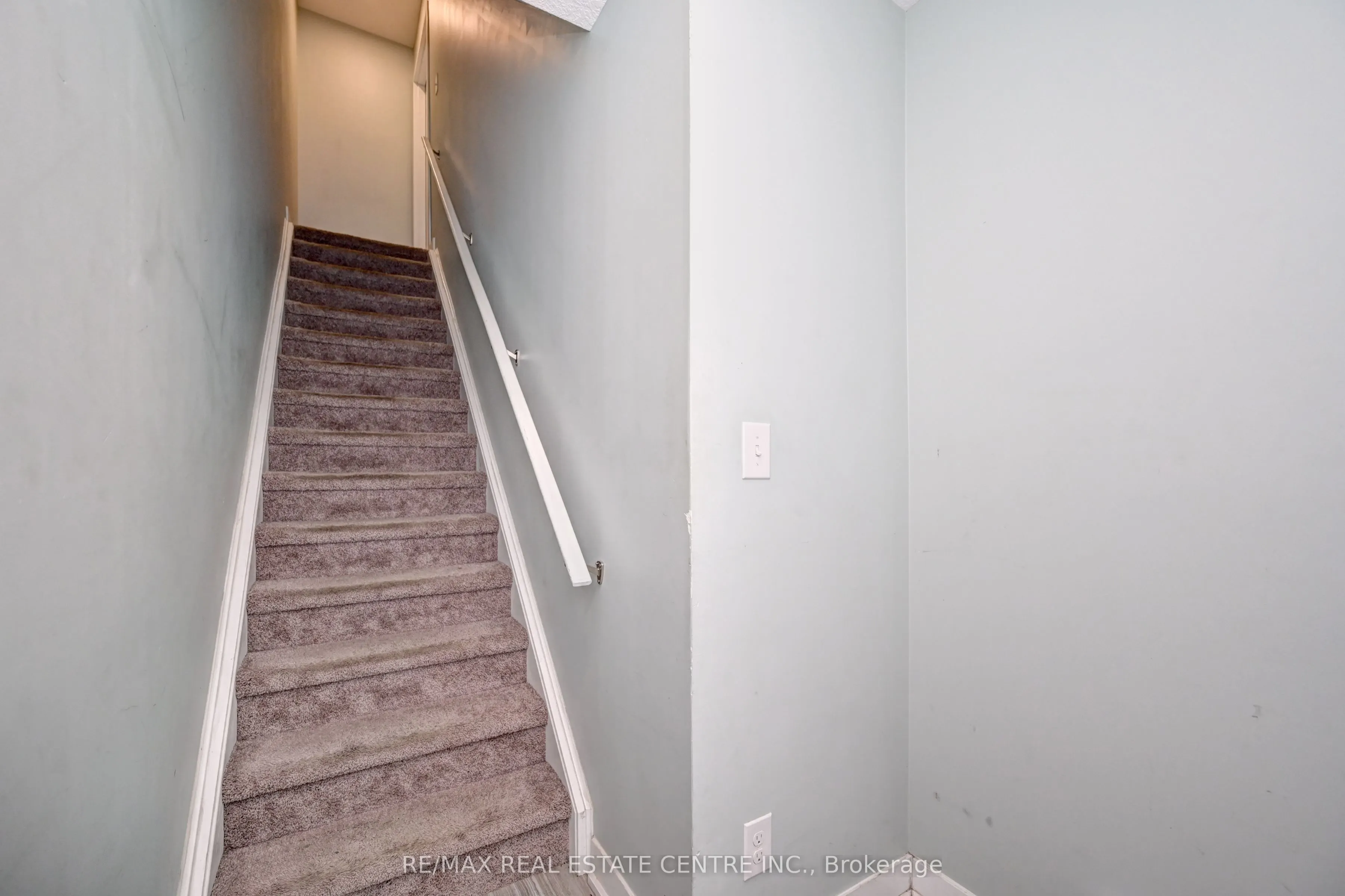 190 Century Hill Drive, #6