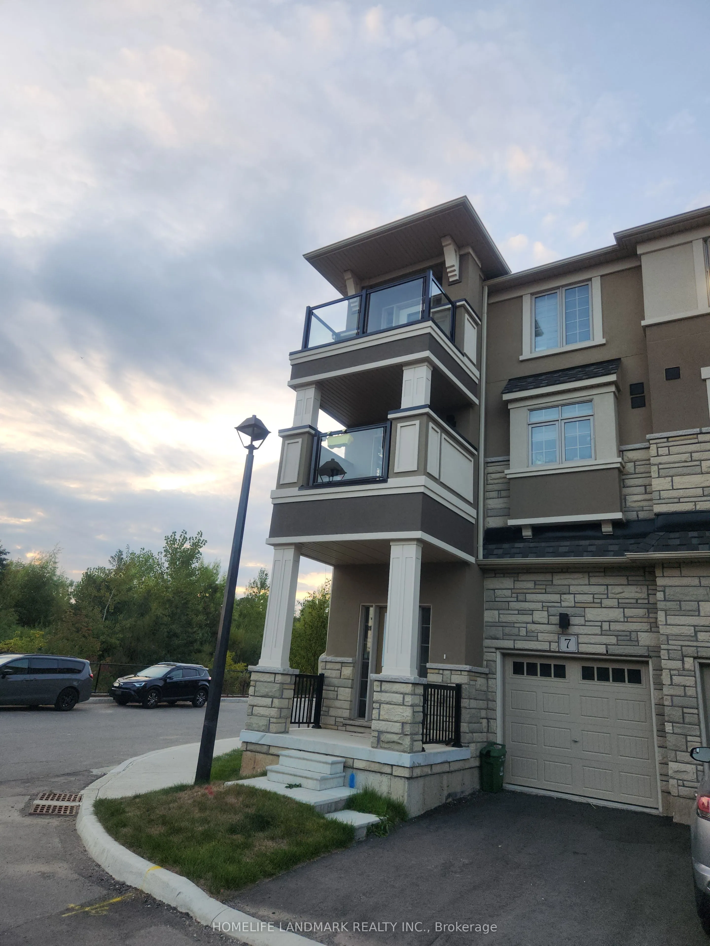 305 Garner Road W, #7