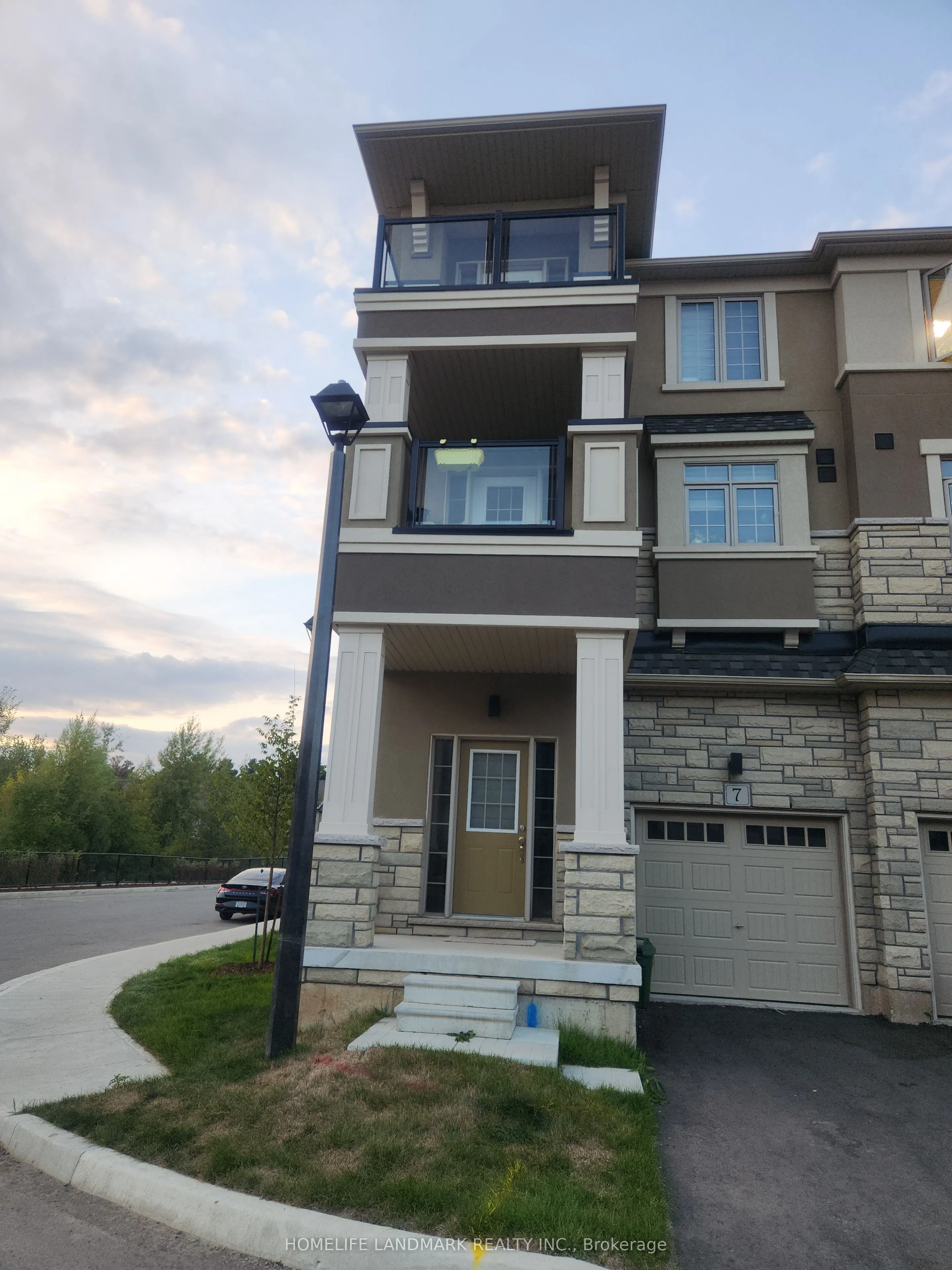 305 Garner Road W, #7