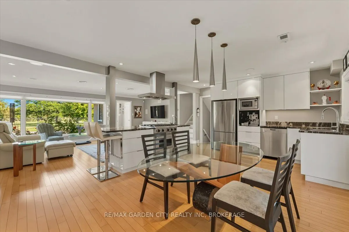 112 Riverdale Drive