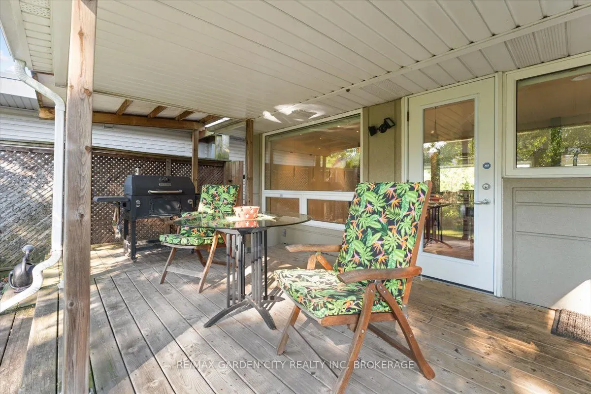 112 Riverdale Drive