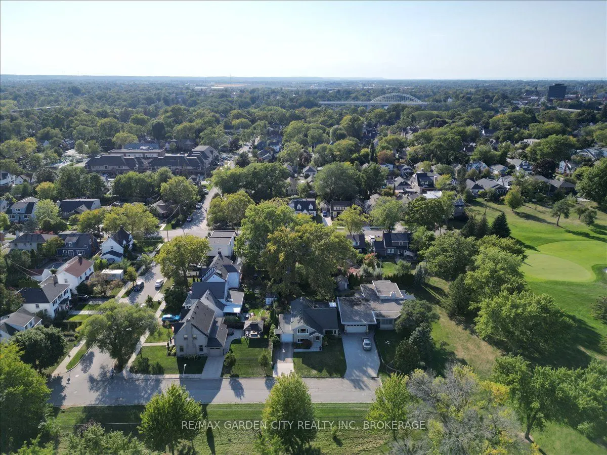 112 Riverdale Drive