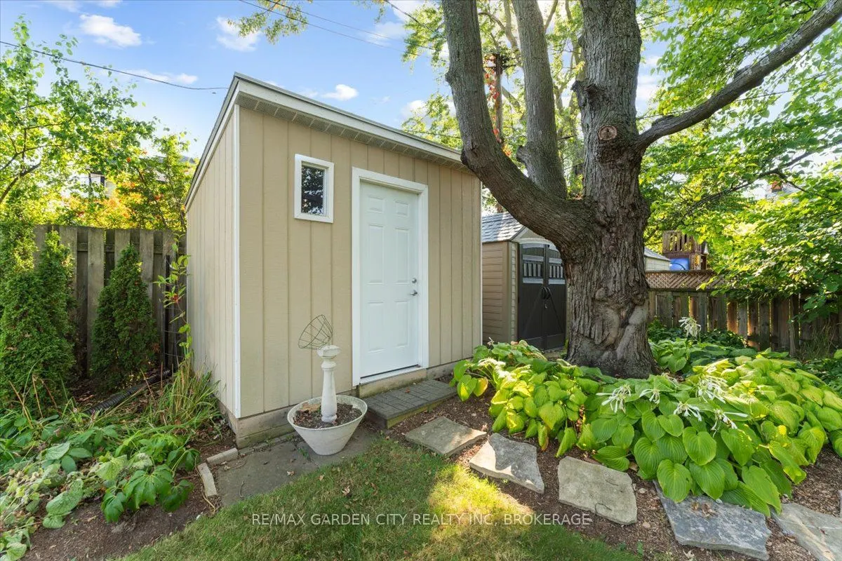 112 Riverdale Drive