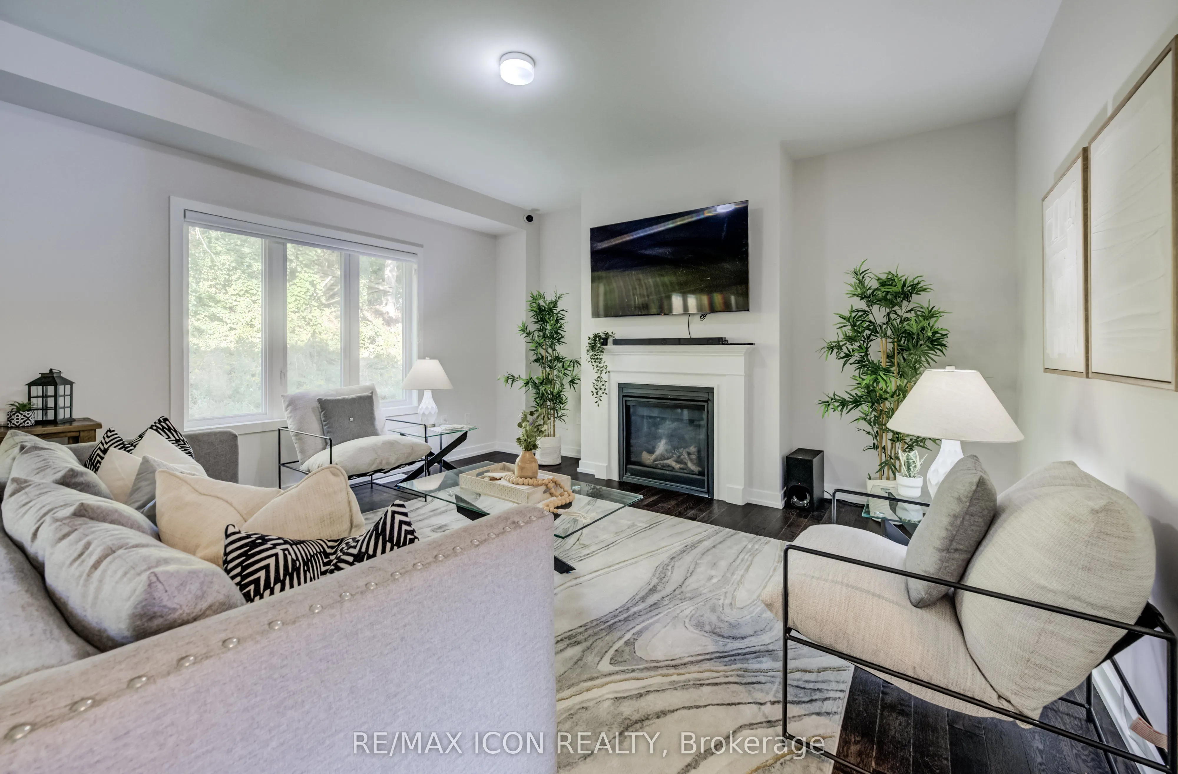 55 Tulip Crescent