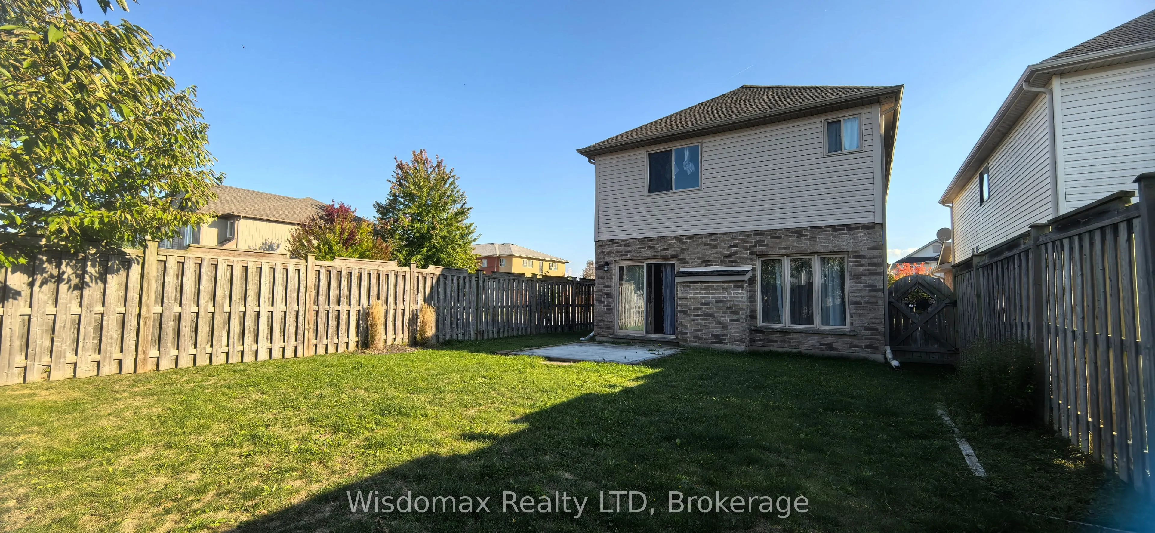 8429 KELSEY Crescent, #Upper unit