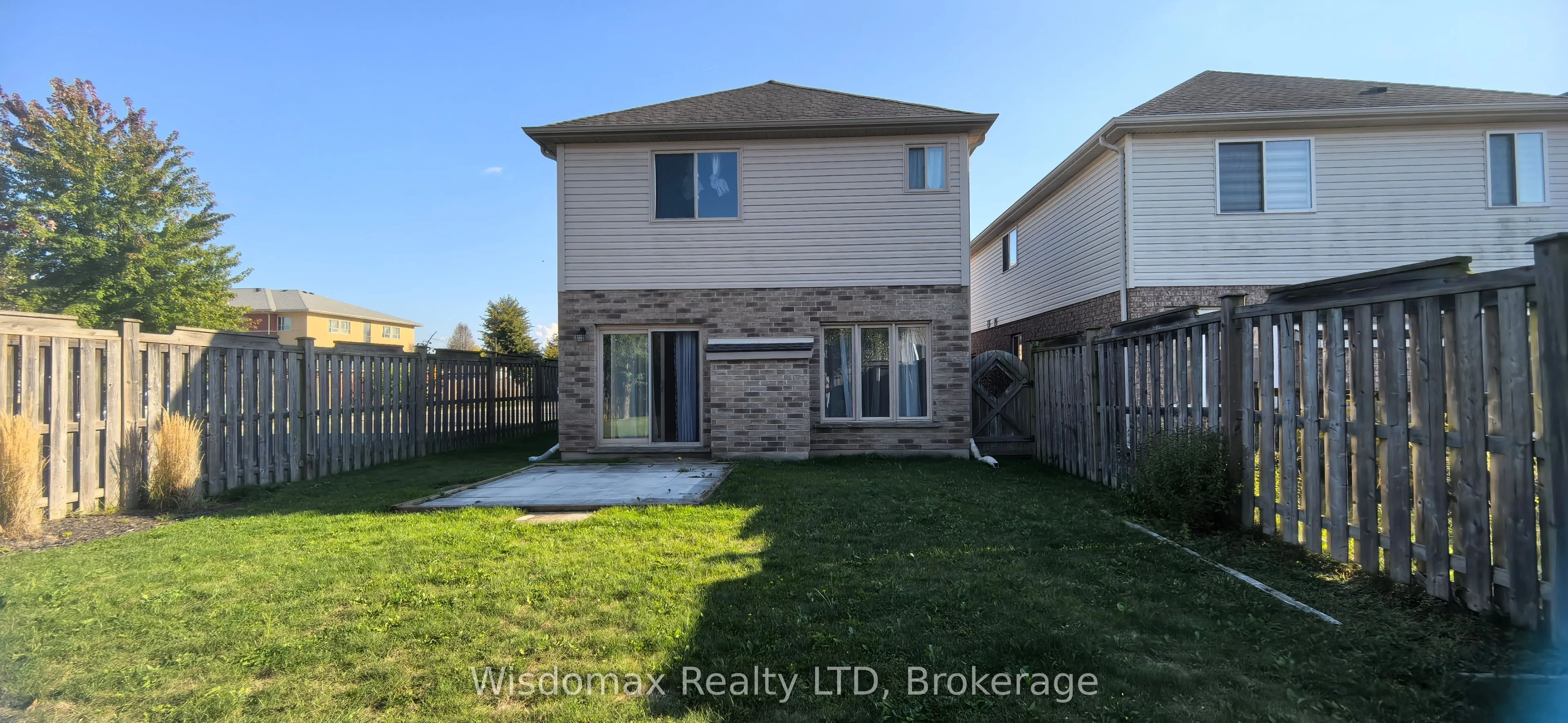 8429 KELSEY Crescent, #Upper unit