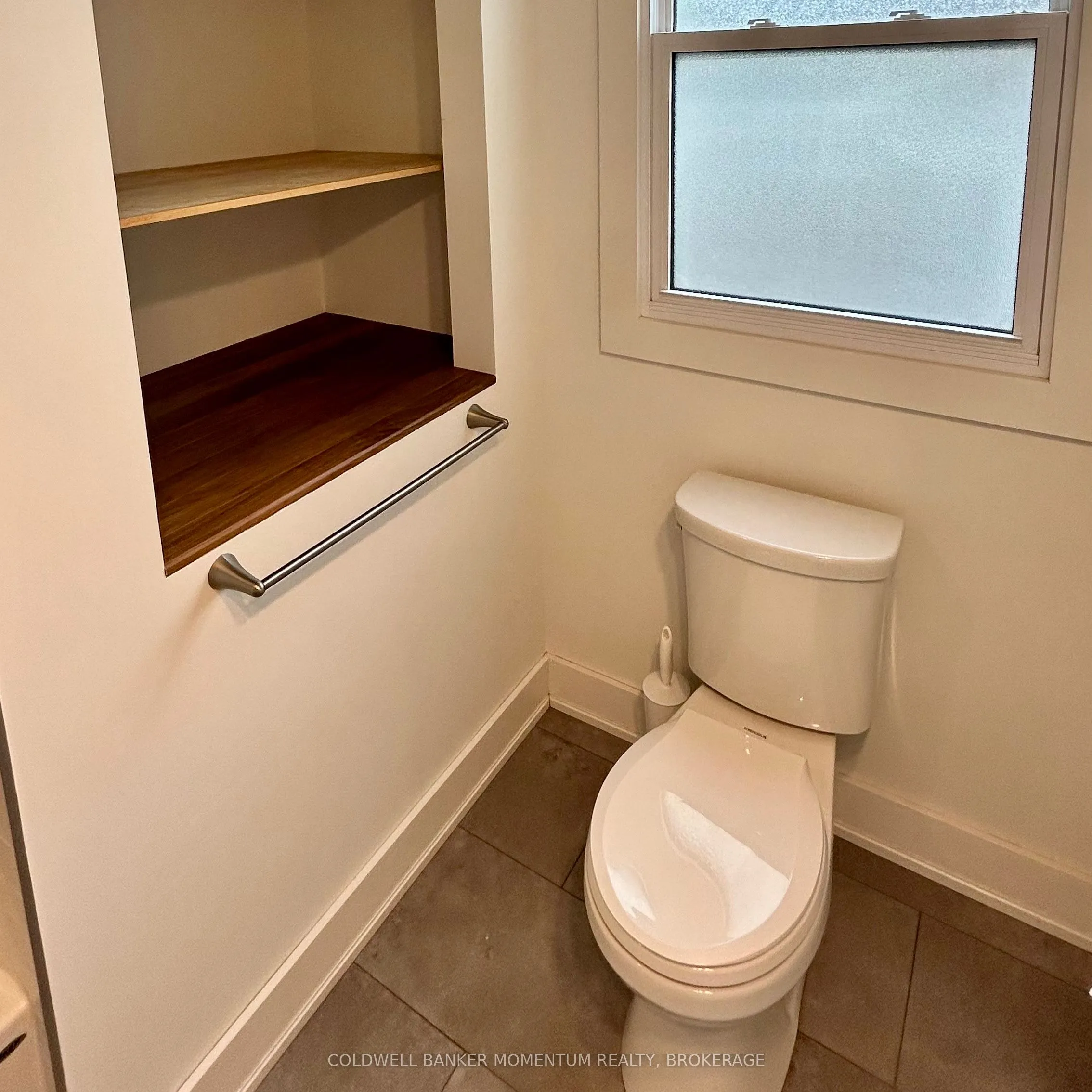 11 Greenlaw Place
