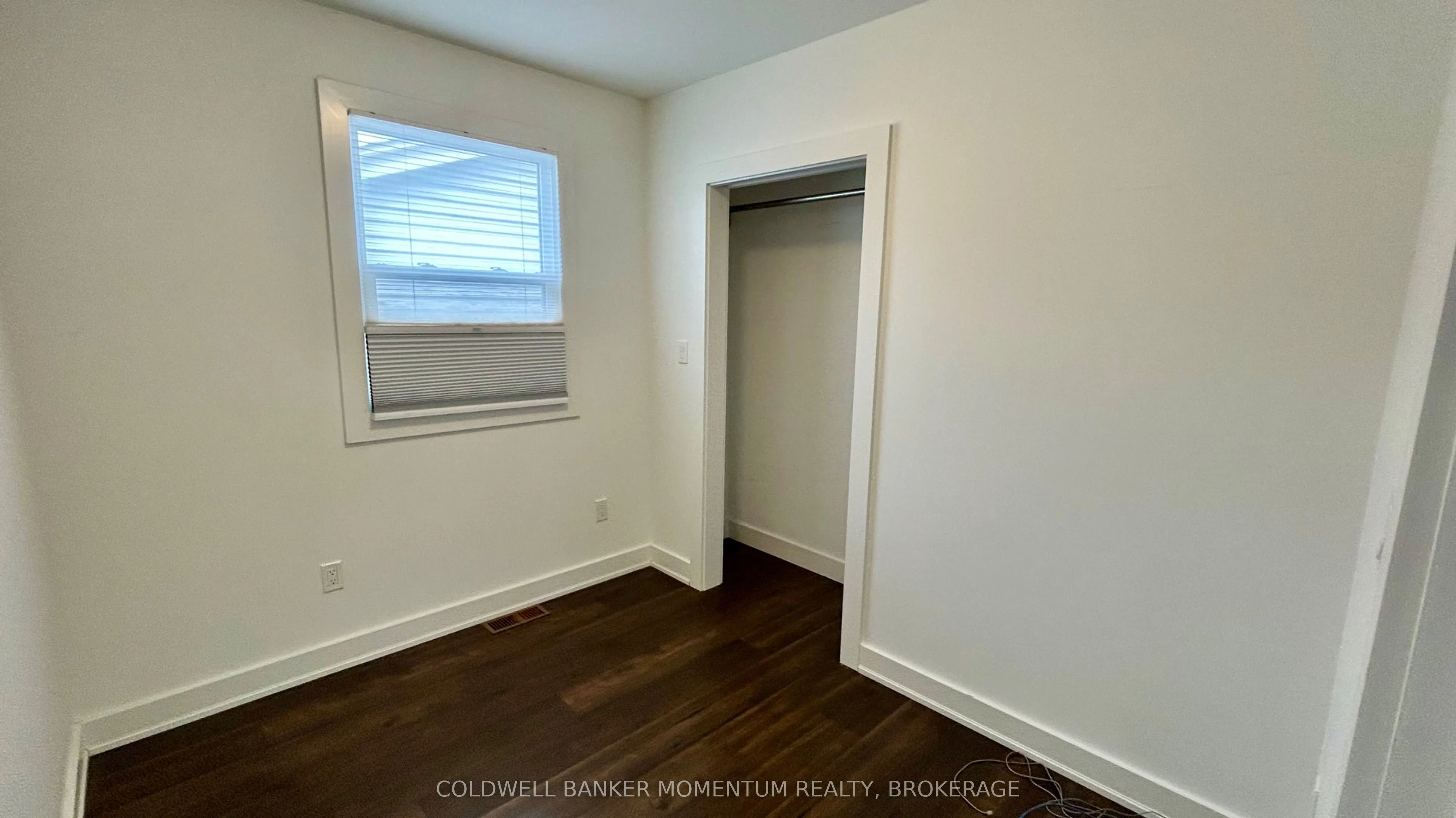 11 Greenlaw Place