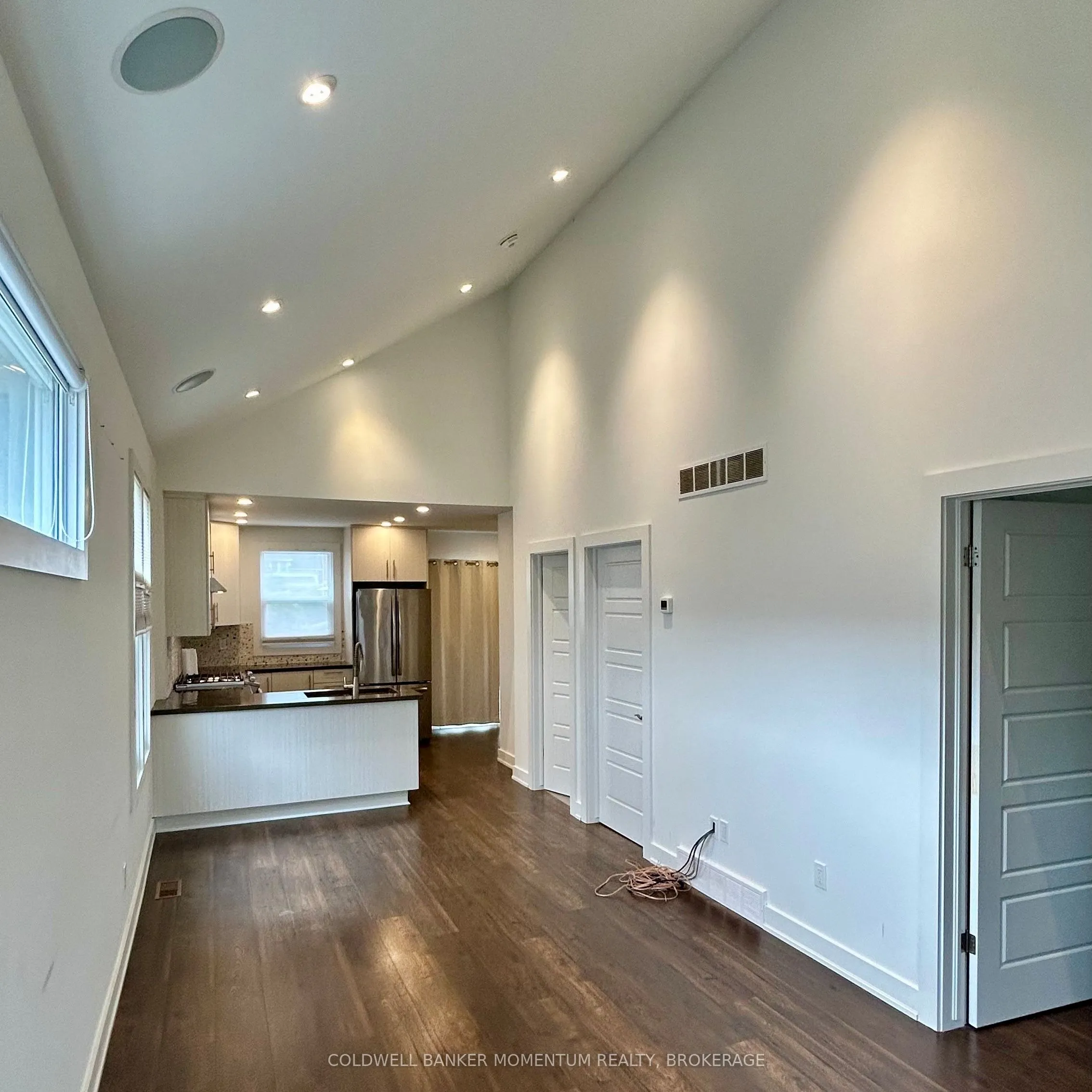 11 Greenlaw Place