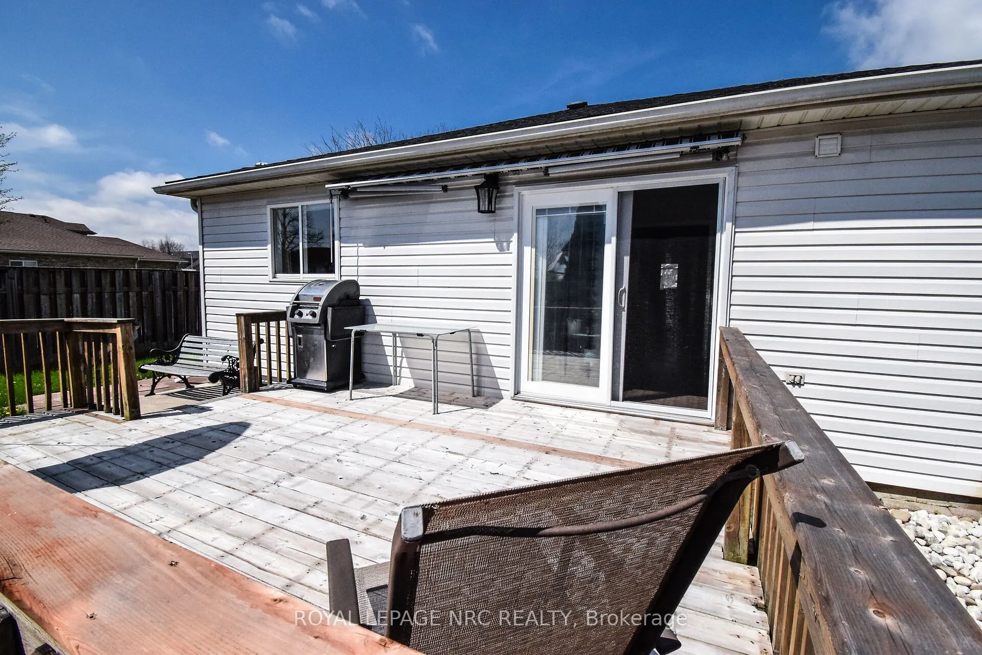 330 Autumn Crescent