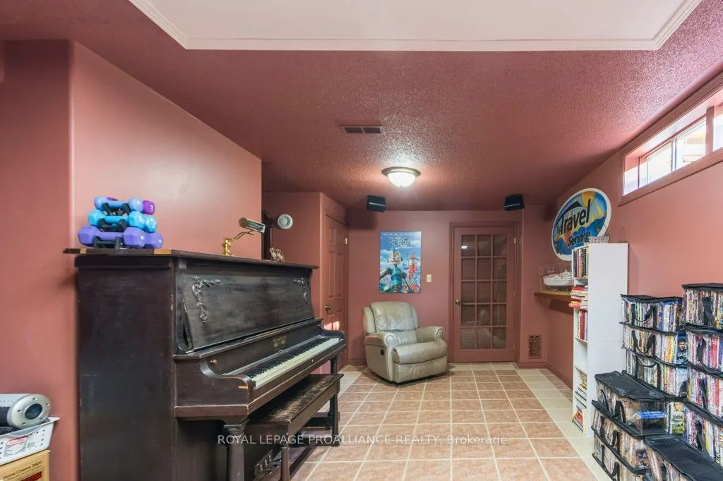 1 Simmons Court