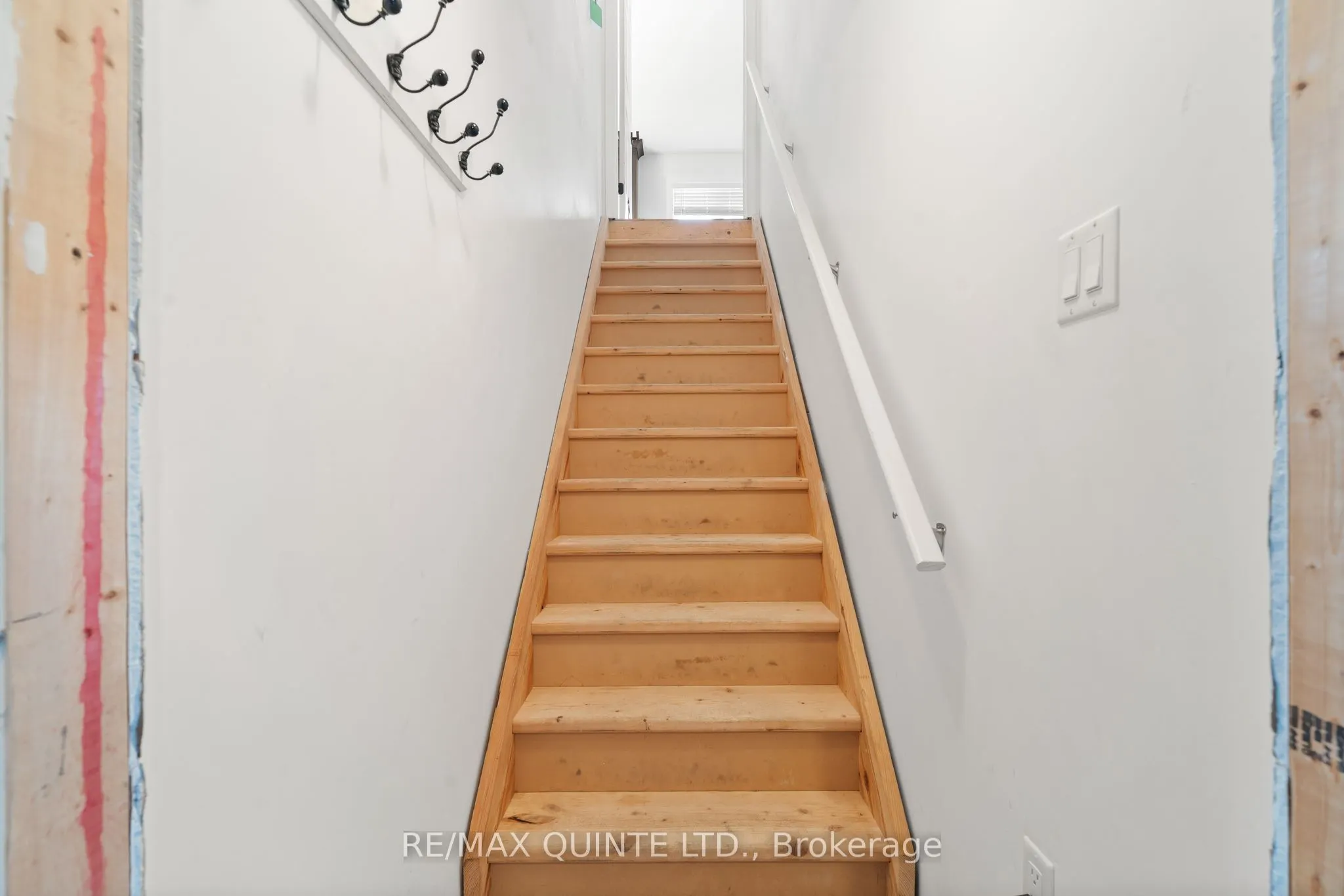 32 Maple Avenue