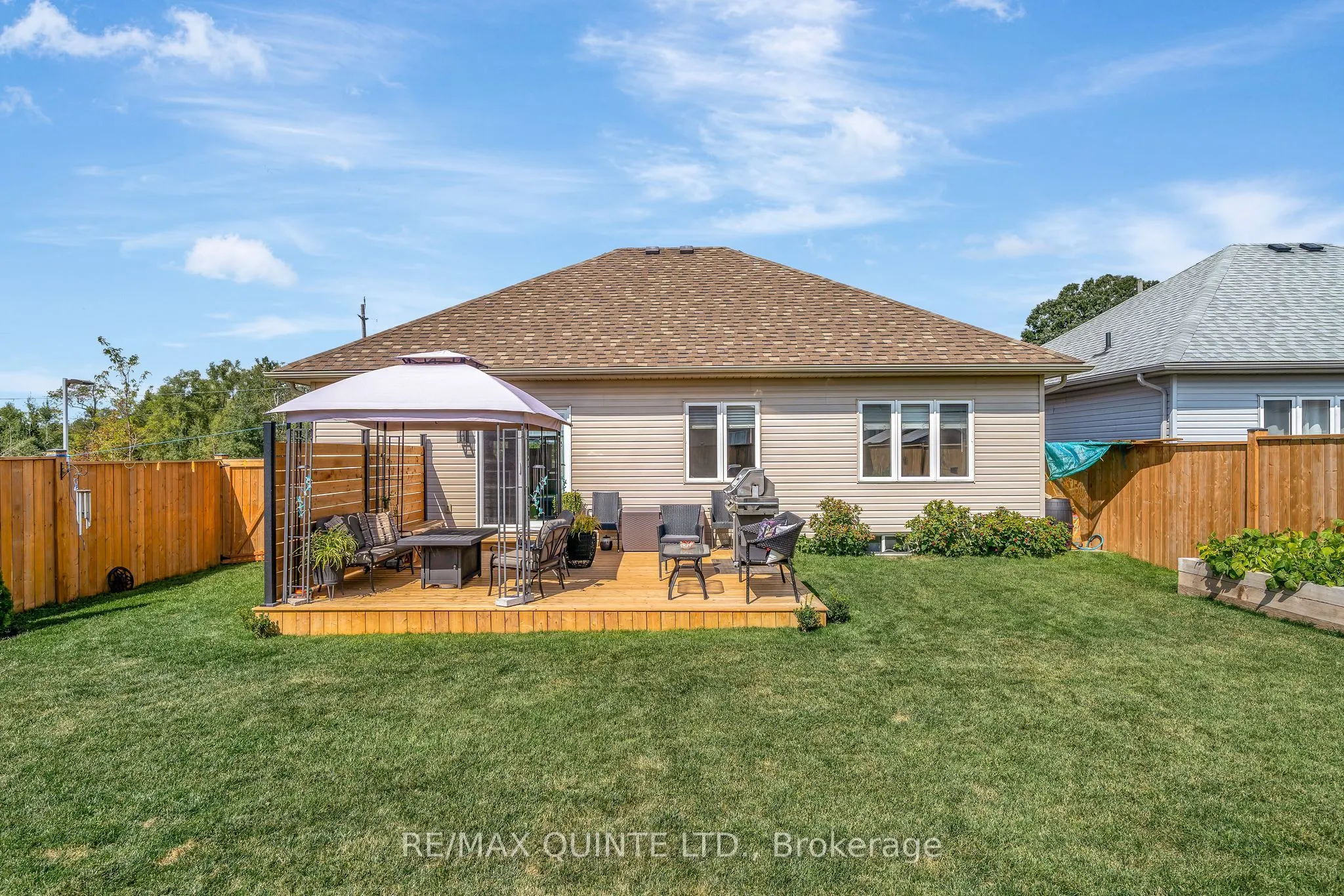 32 Maple Avenue