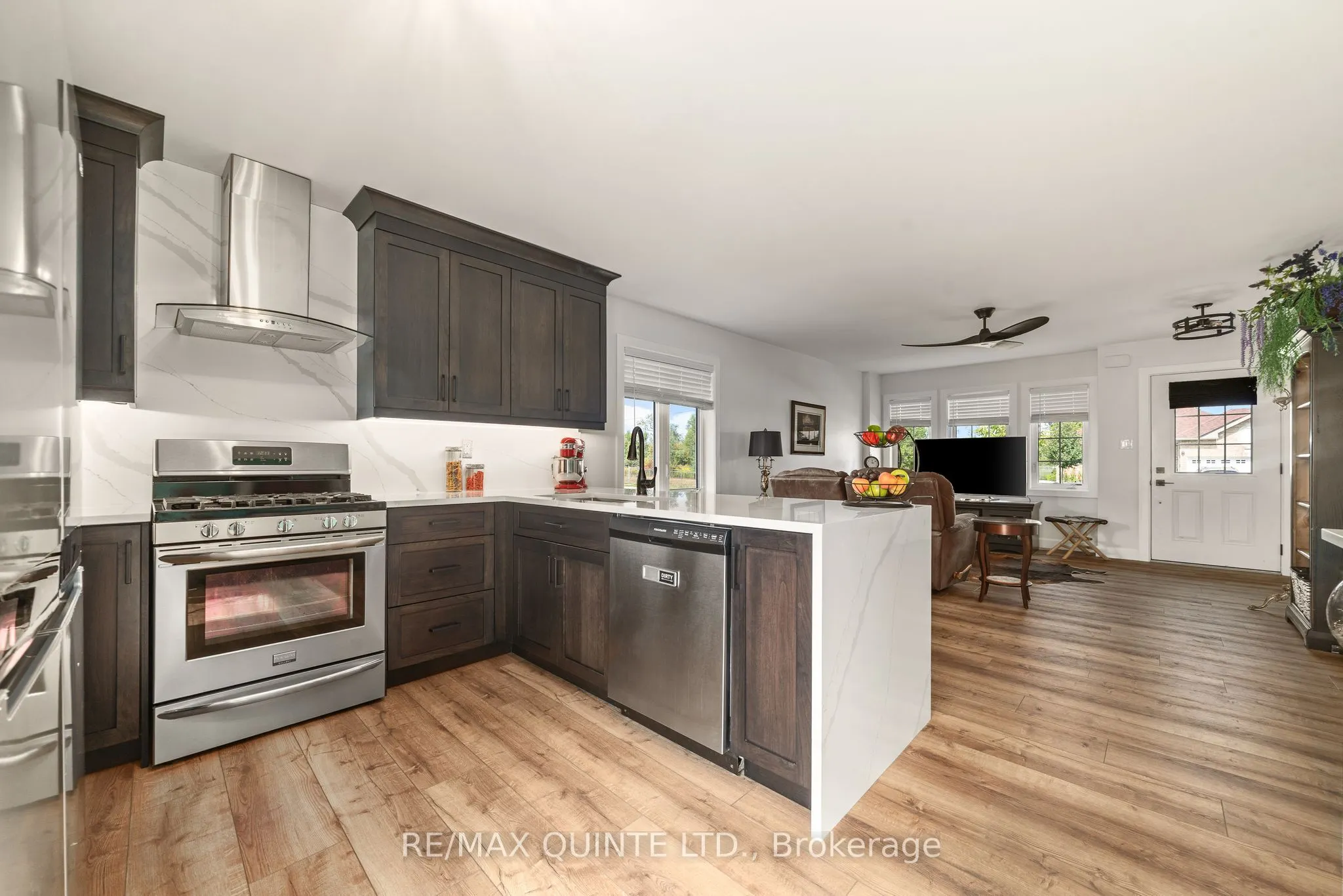 32 Maple Avenue