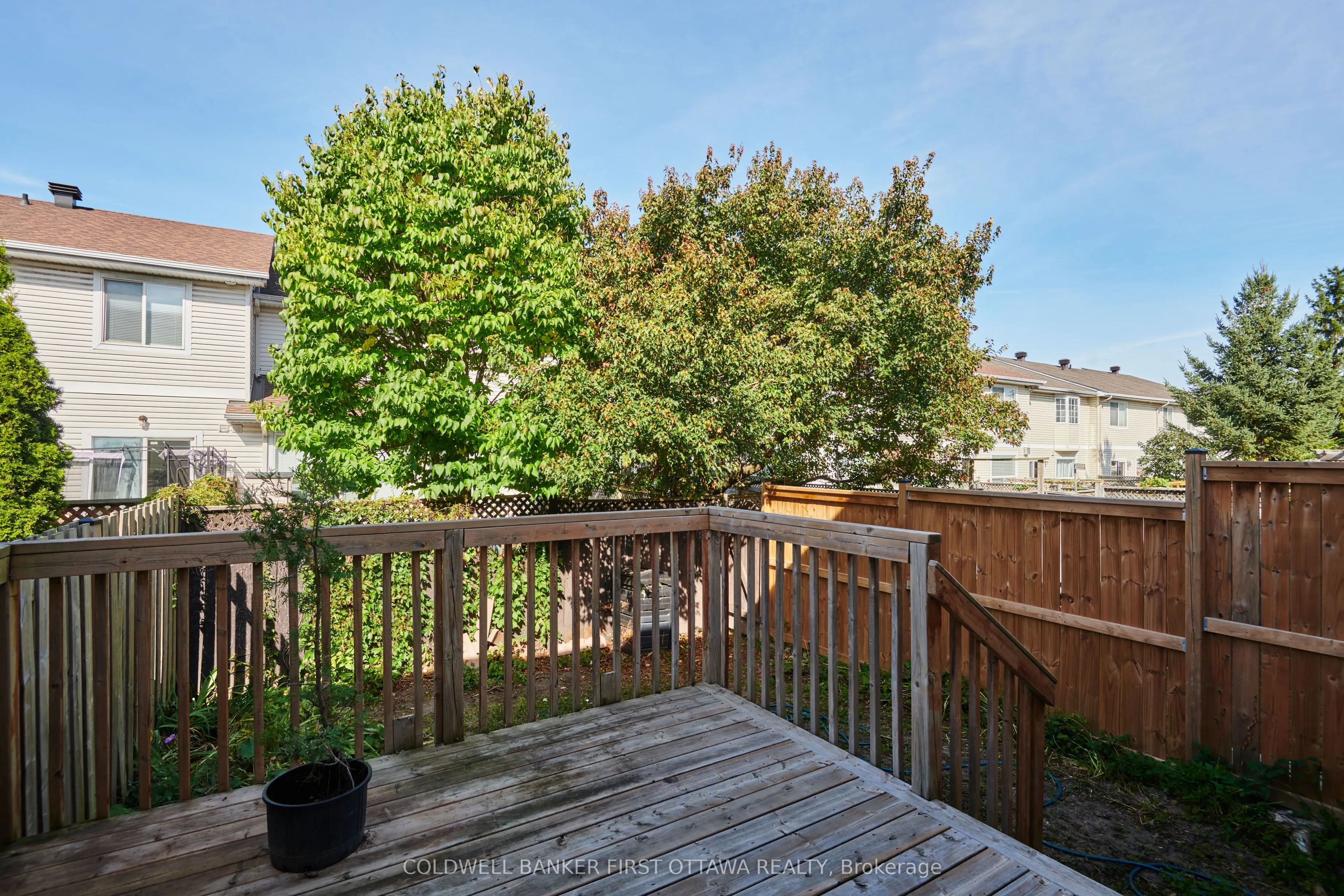 16 Angus Drive
