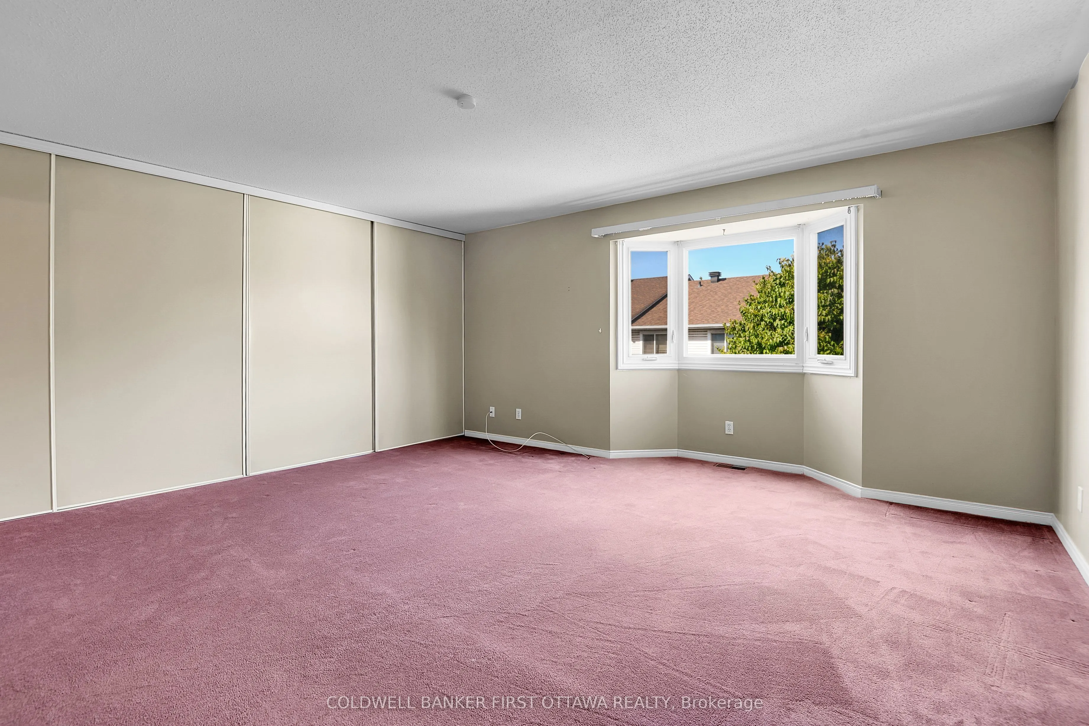 16 Angus Drive
