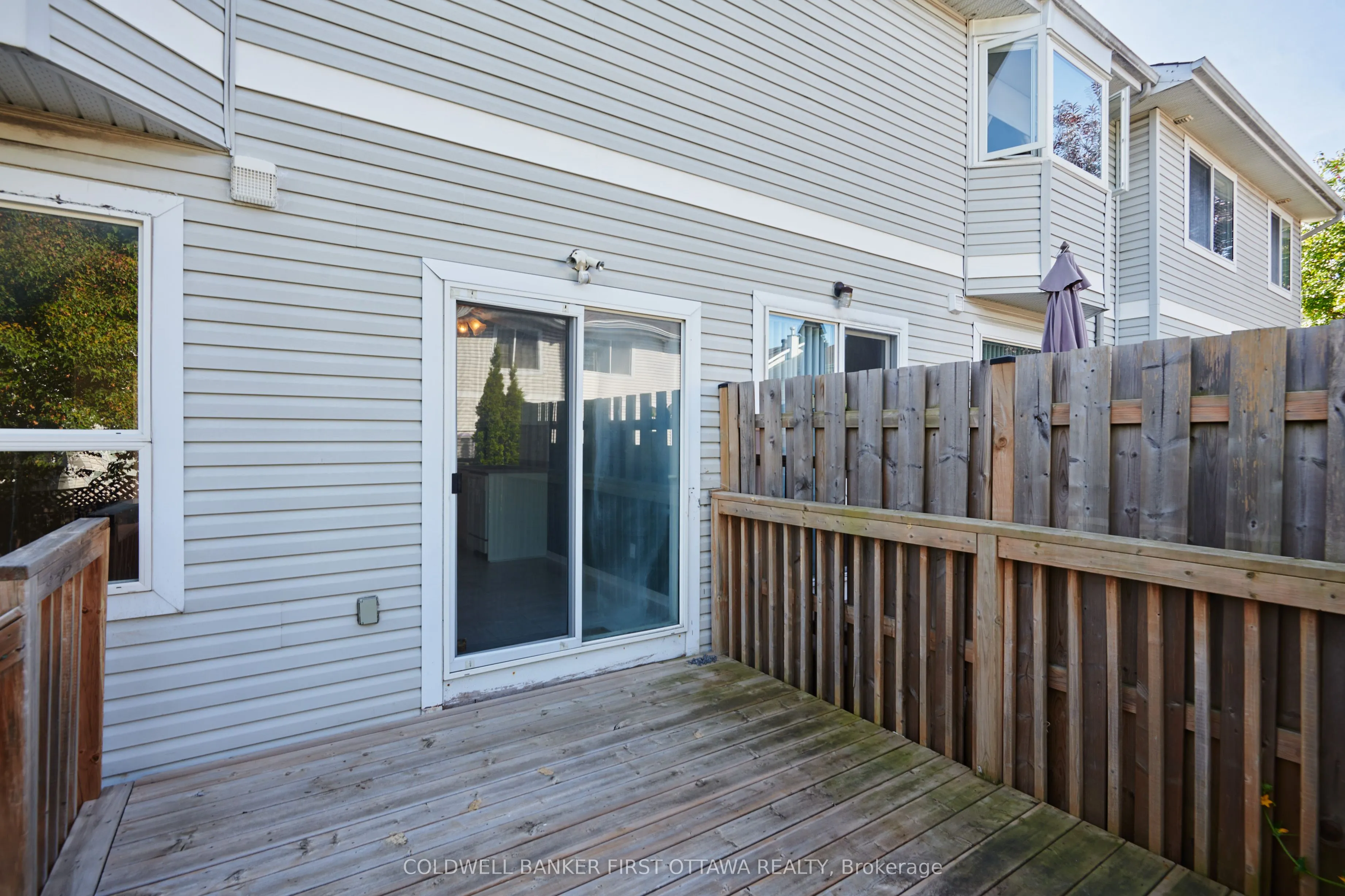 16 Angus Drive