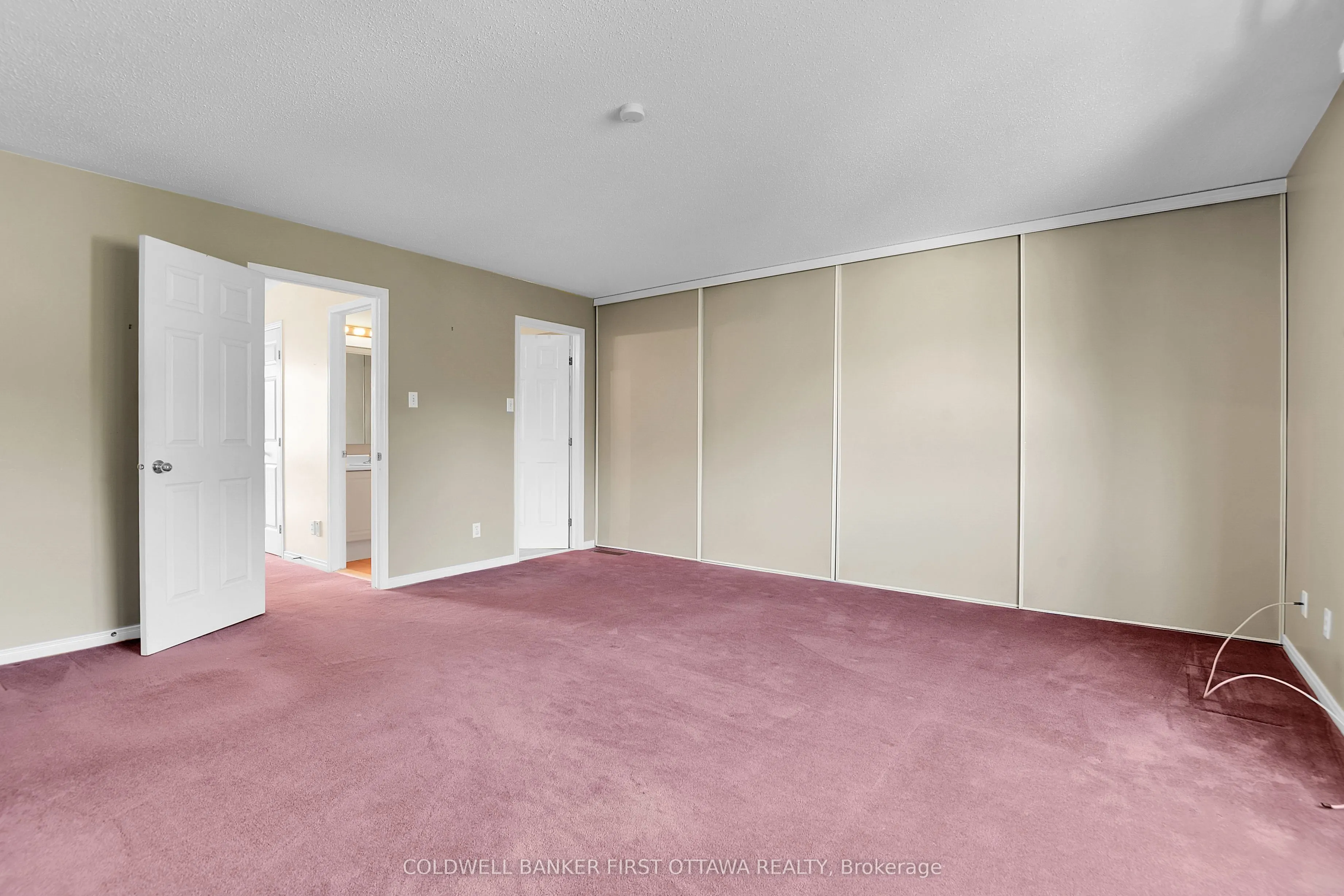 16 Angus Drive