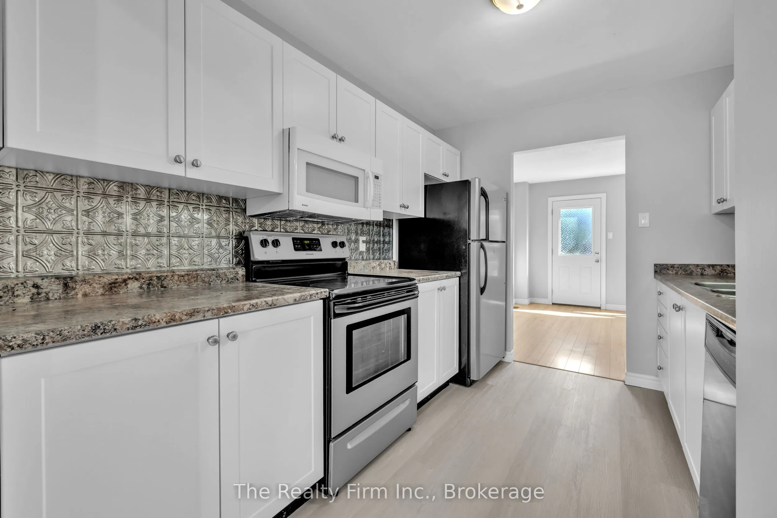 1135 Nellis Street, #2