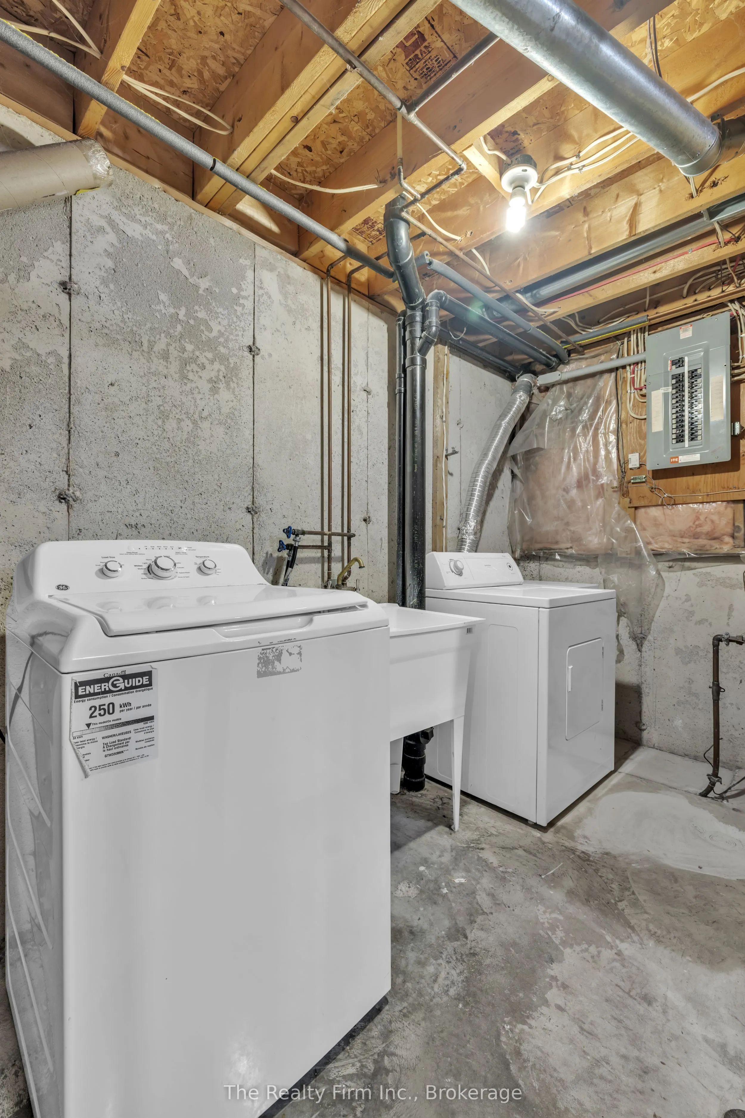 1135 Nellis Street, #2