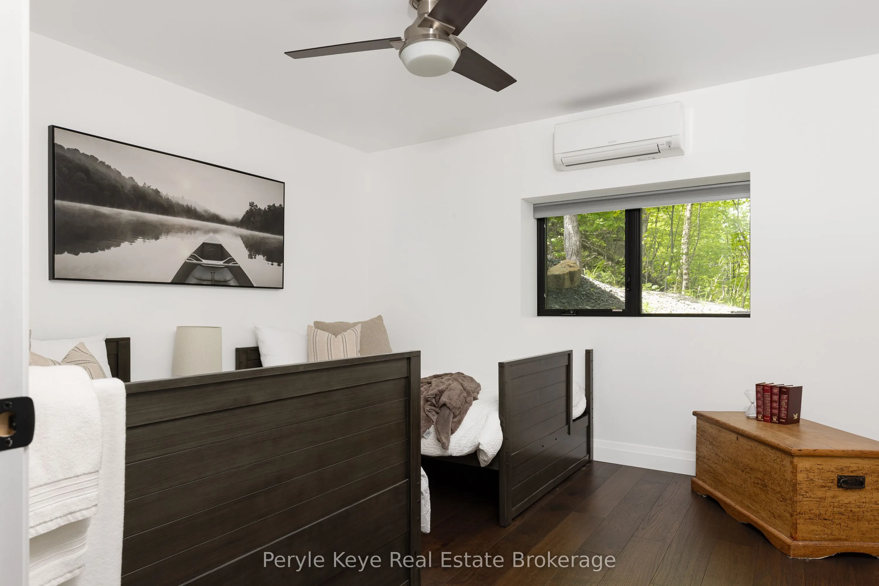 86 Claren Crescent