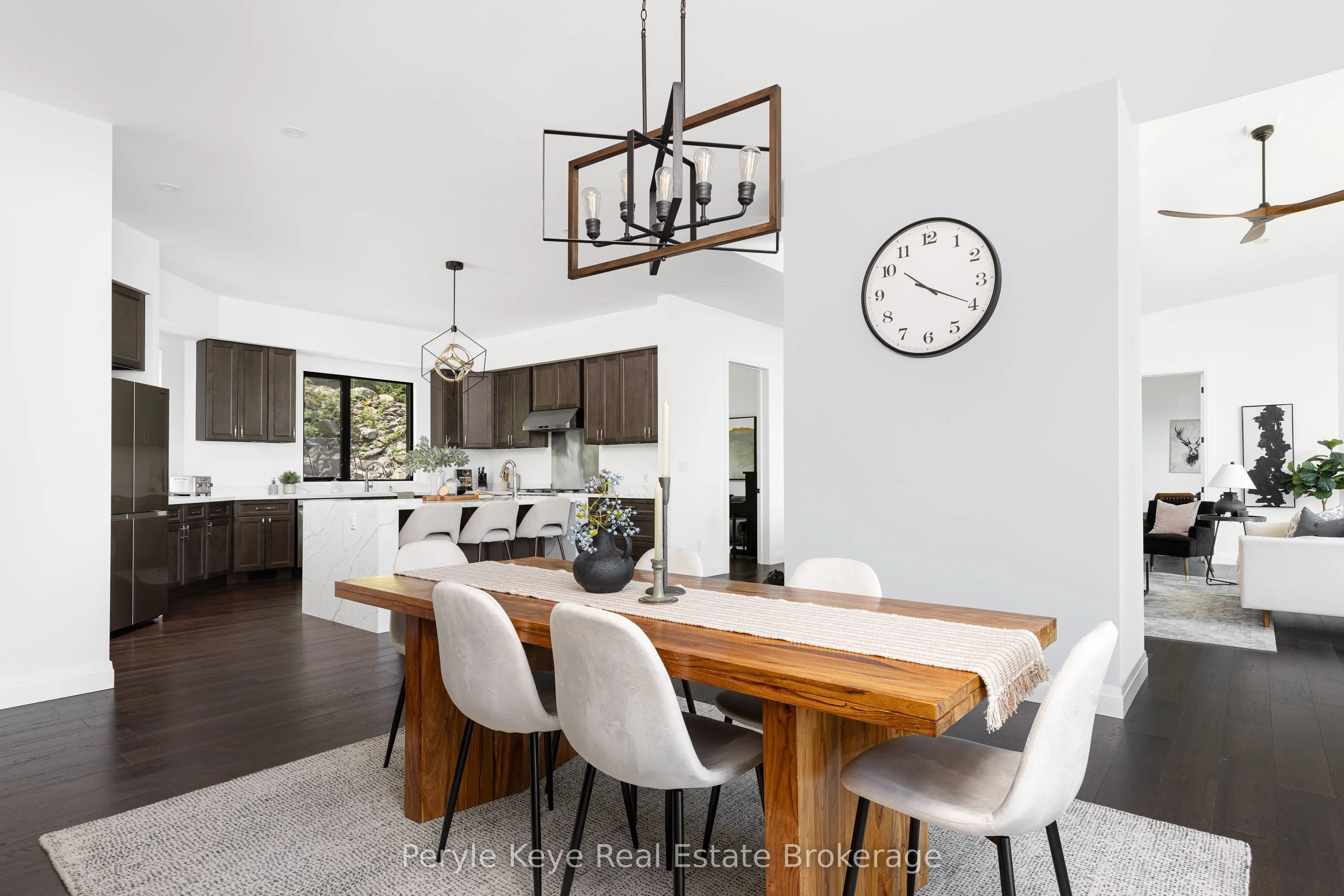 86 Claren Crescent