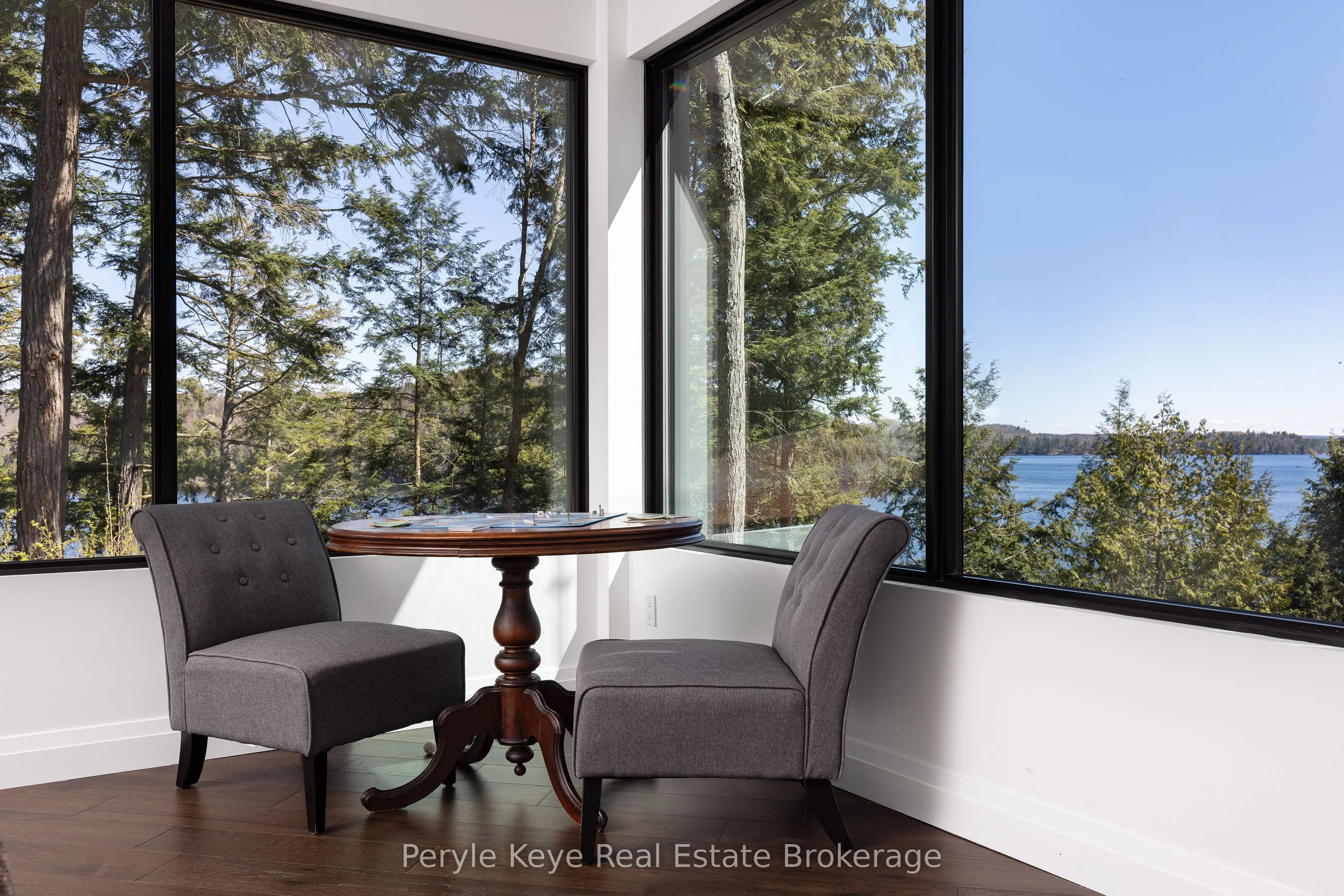 86 Claren Crescent