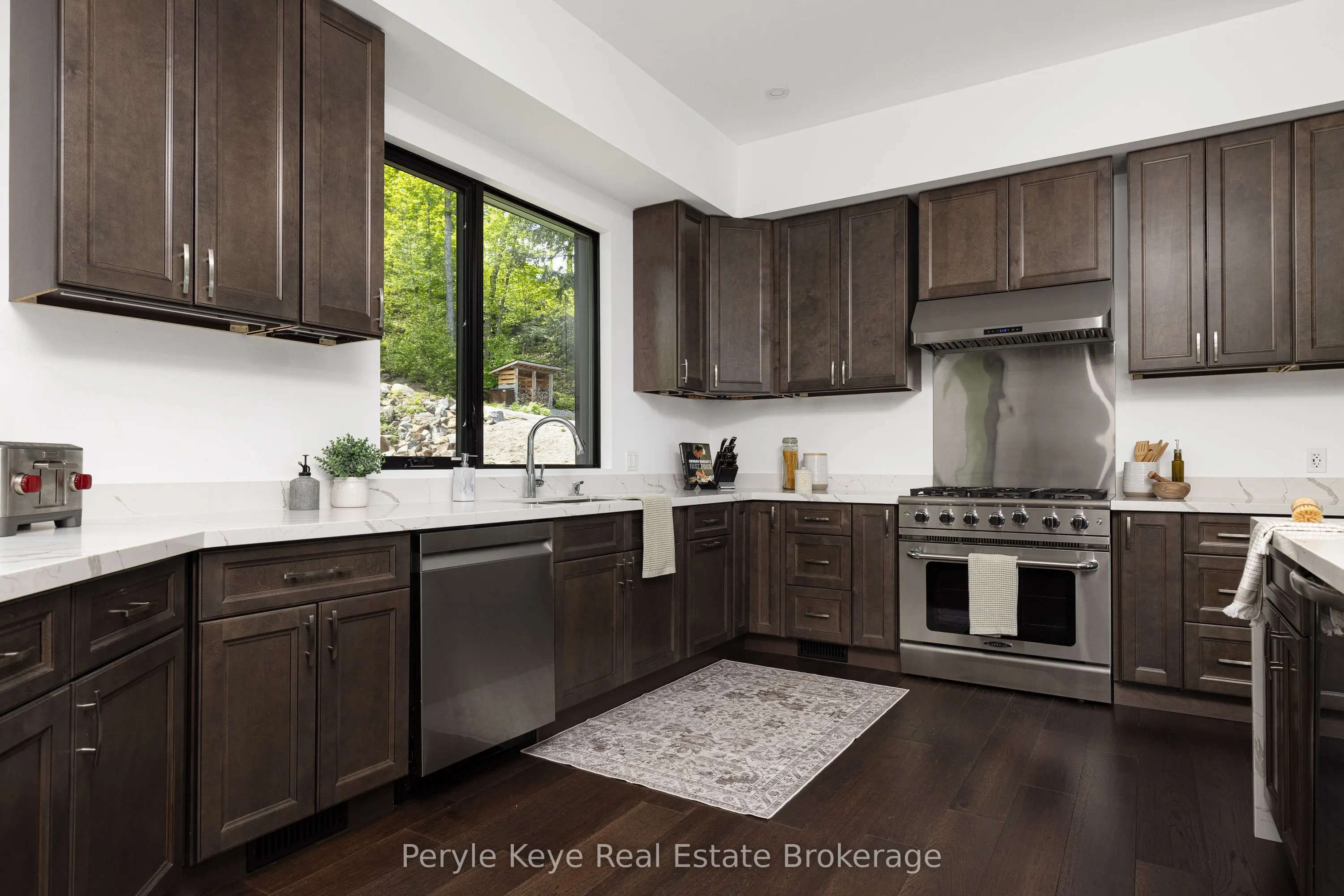 86 Claren Crescent