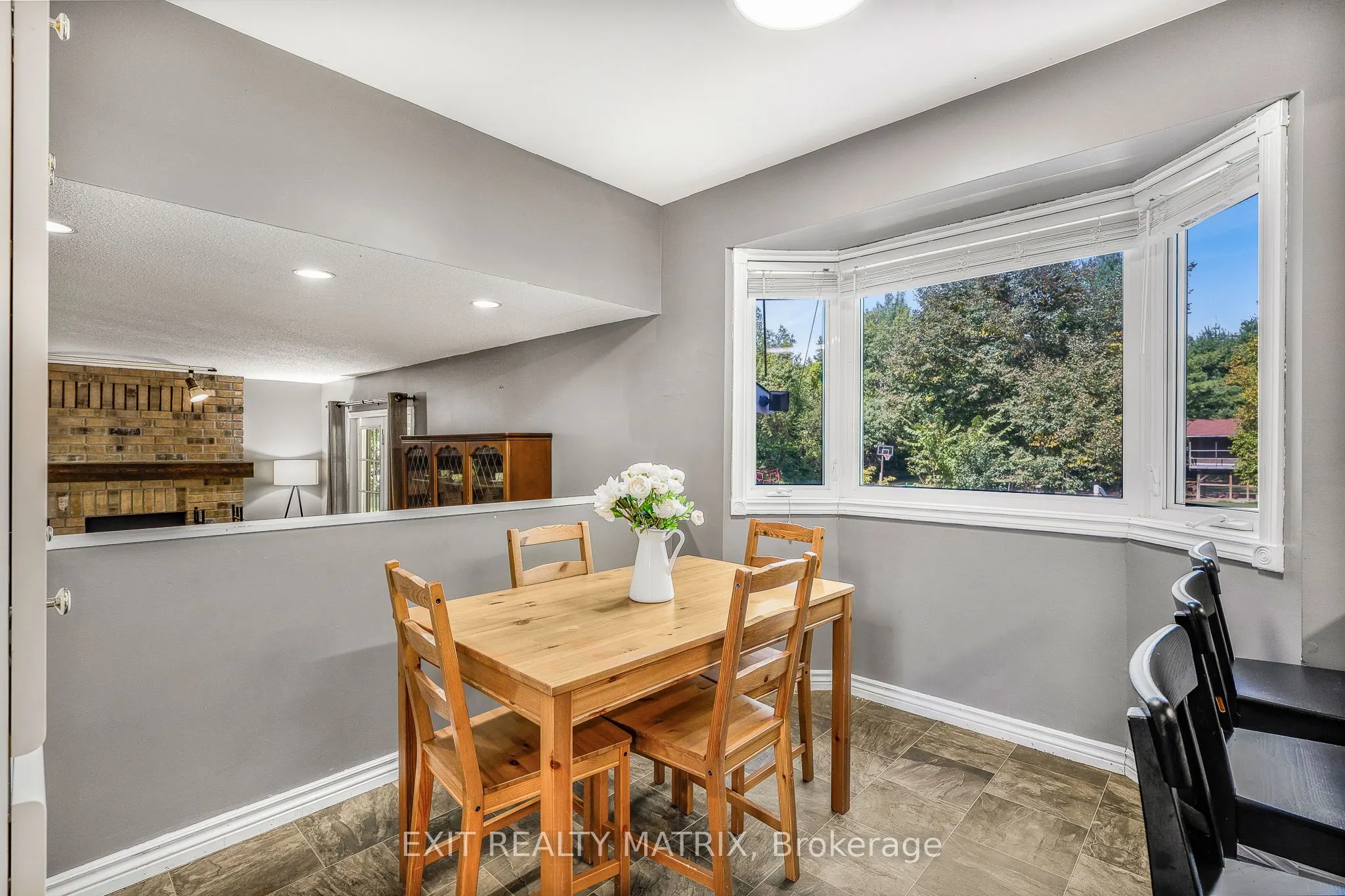 6801 Flewellyn Road
