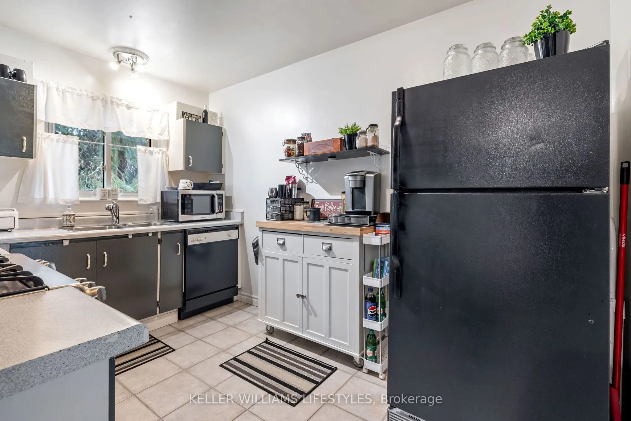 971 Adelaide Street S, #40