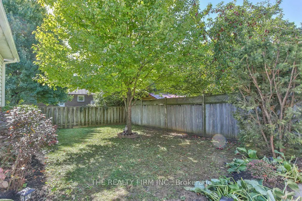 56 Toulon Crescent